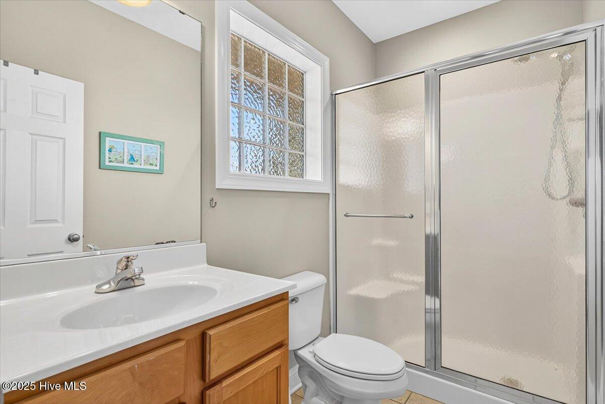 100529762 | Photo 18