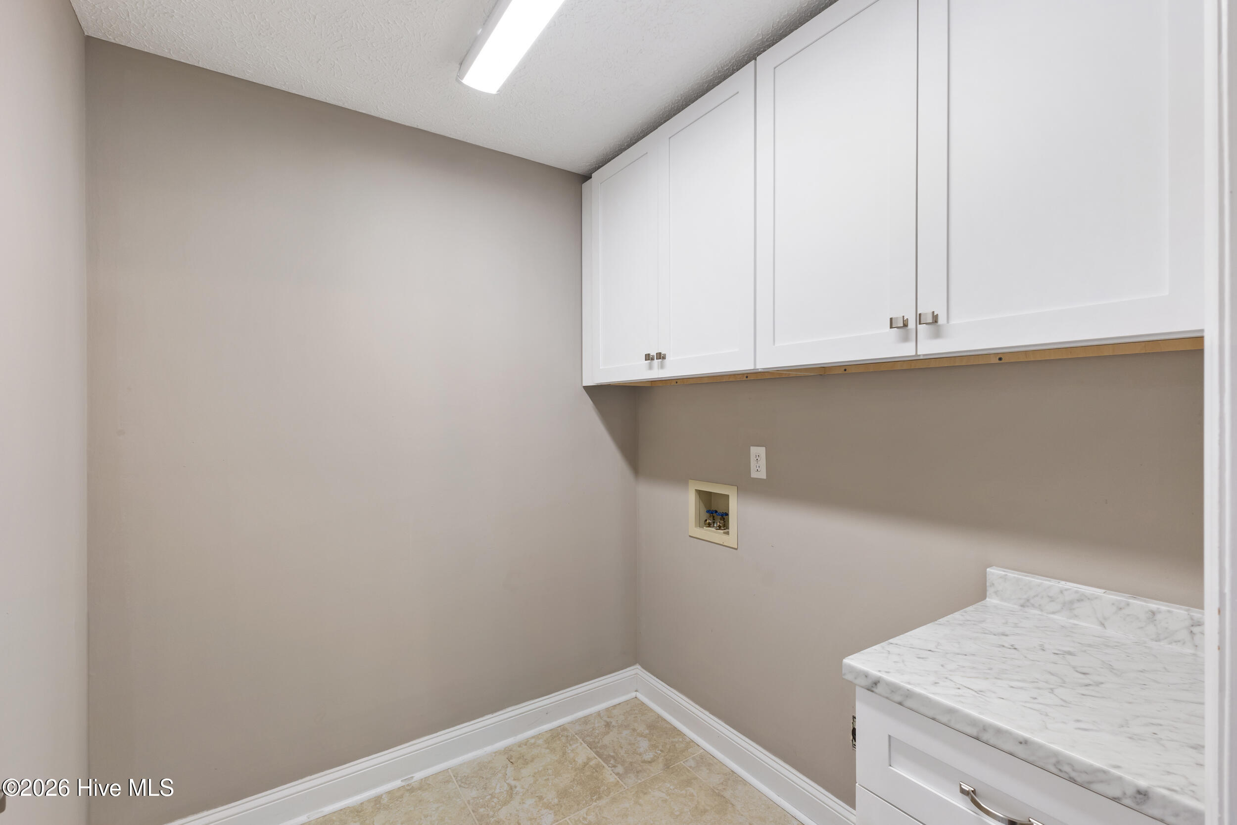 100553711 | Photo 25