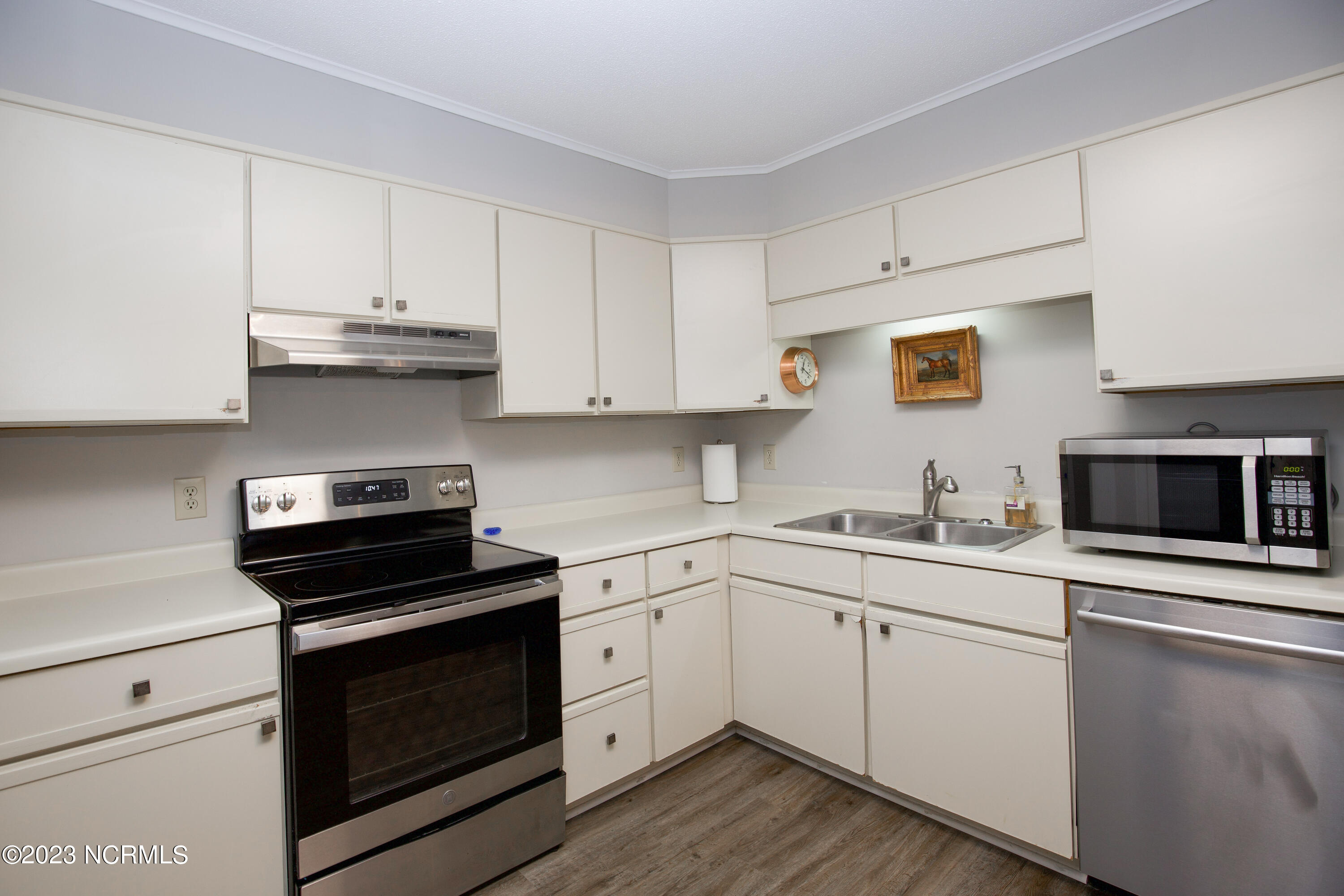 Pinehurst Manor 7D-17