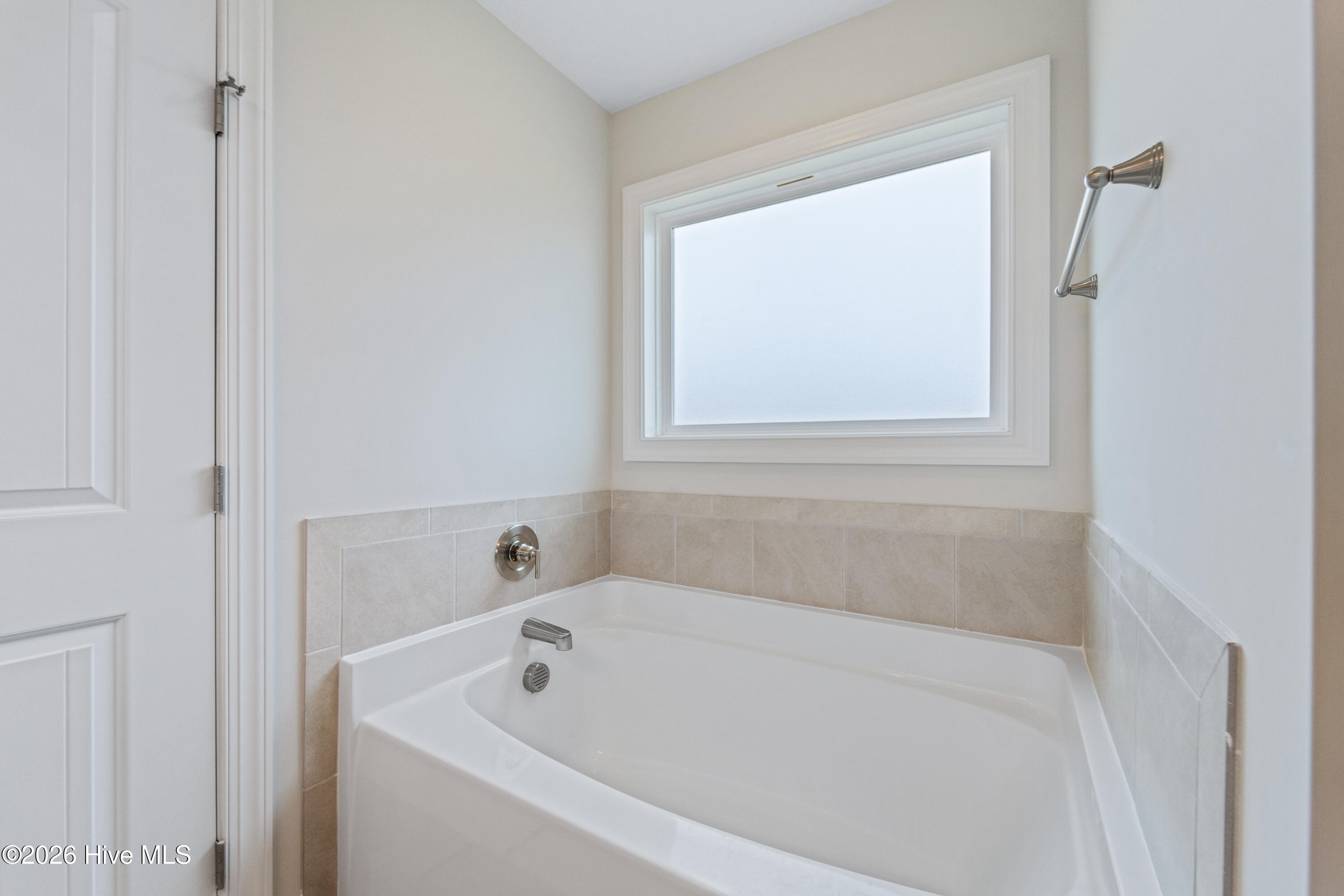 100530665 | Photo 19