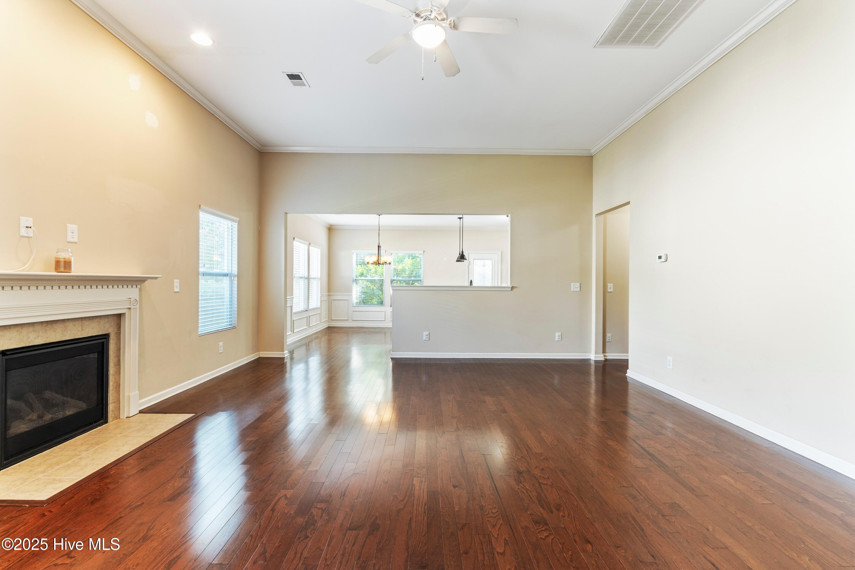 100522432 | Photo 21