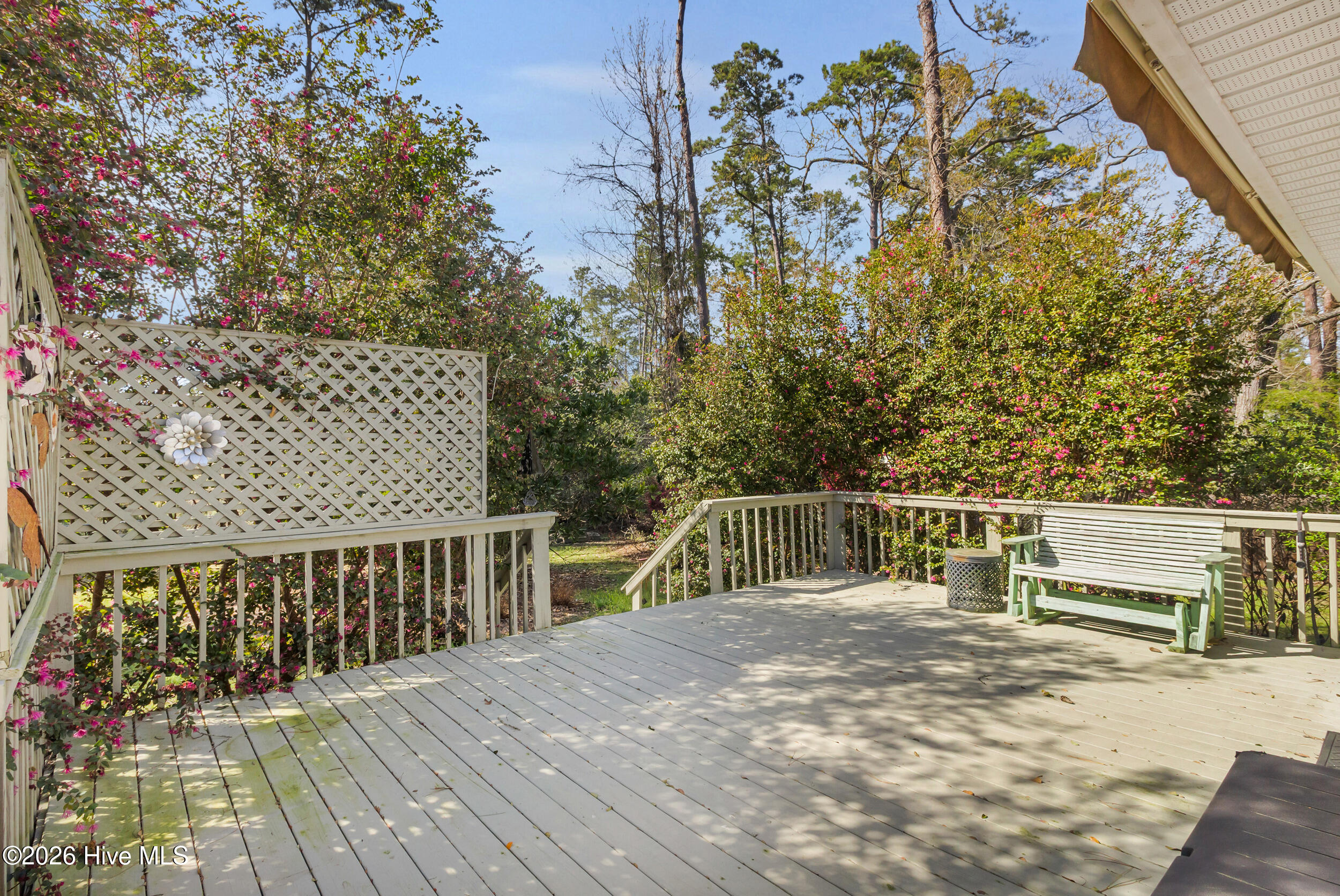 609 Edgehill Road,Trent Woods
