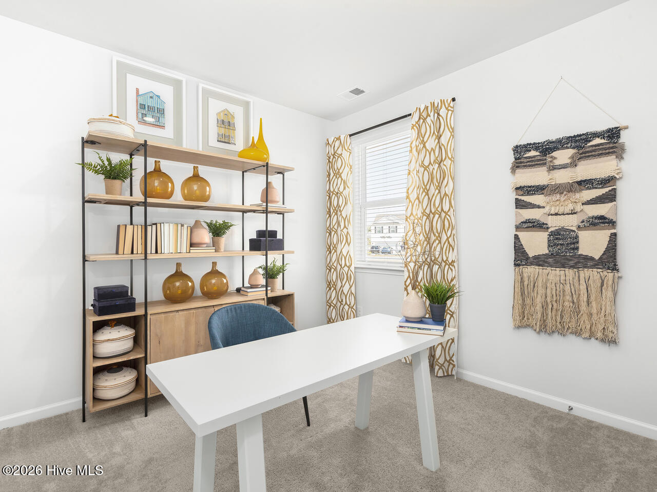 100564175 | Photo 23