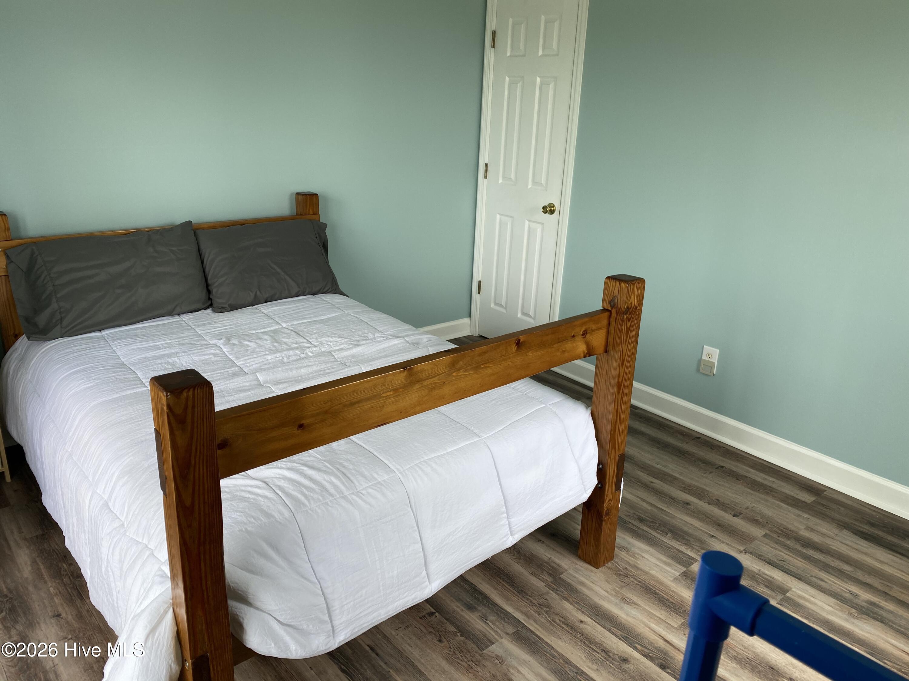 100563924 | Photo 12