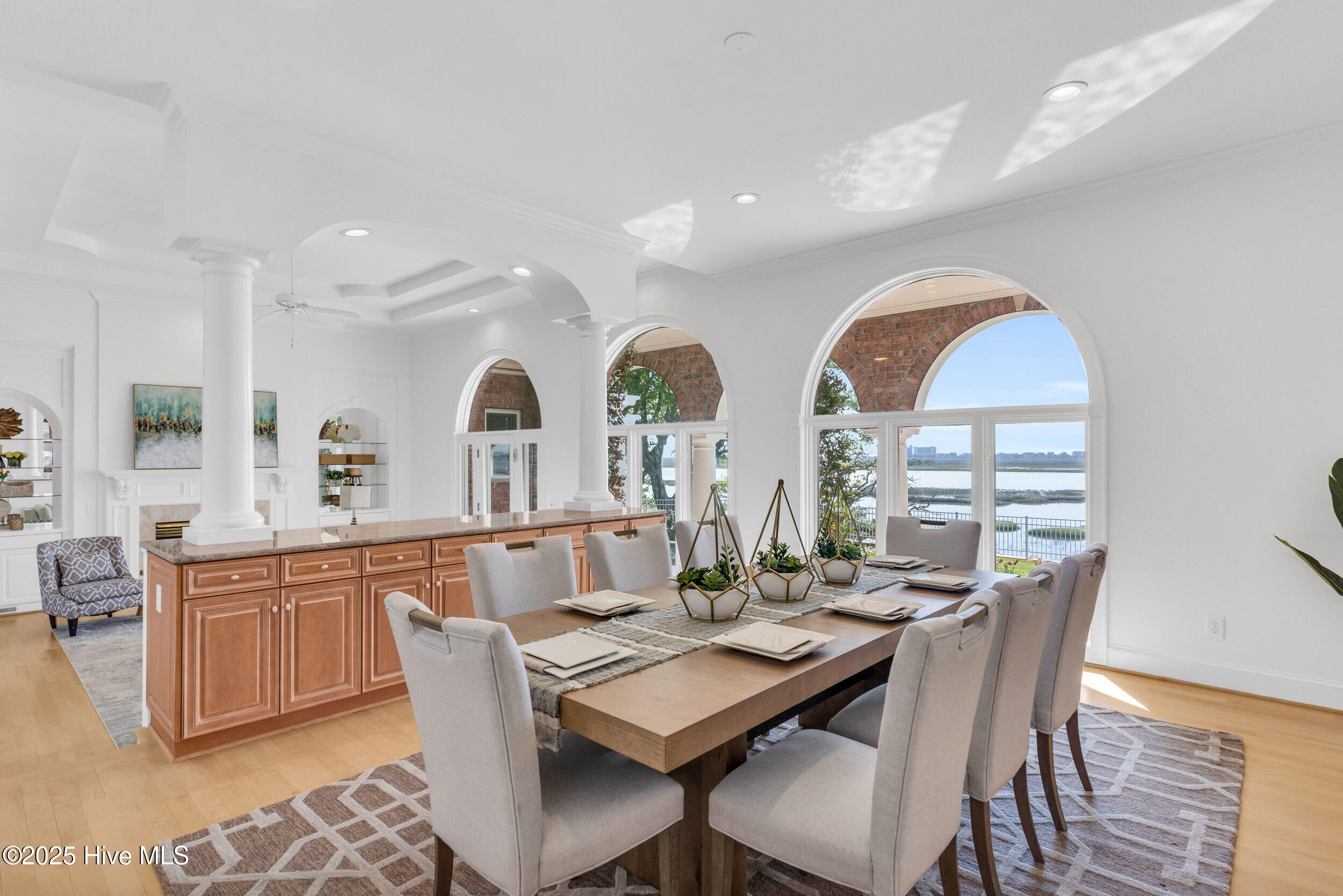 100505592 | Photo 19