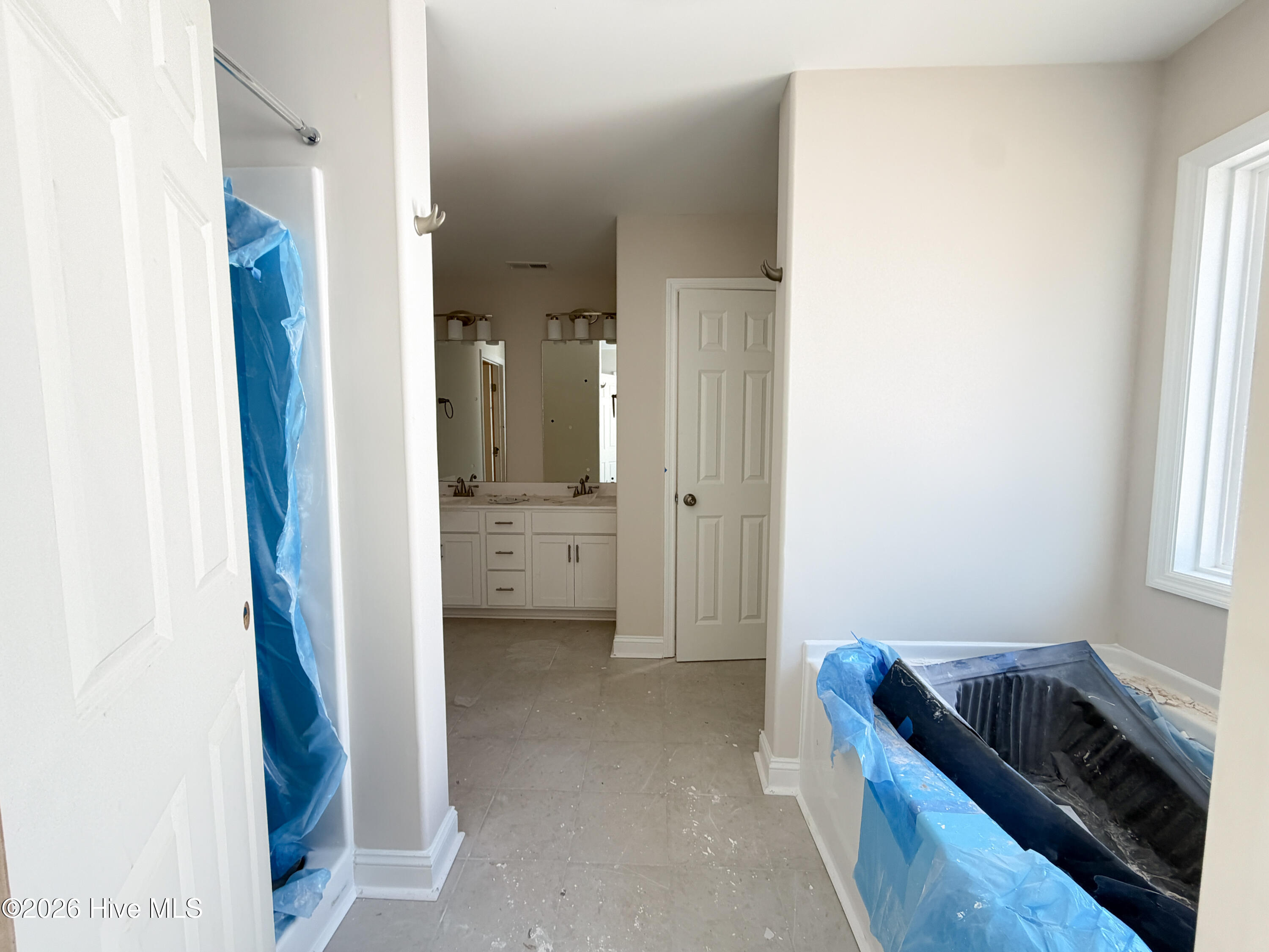 100552209 | Photo 15