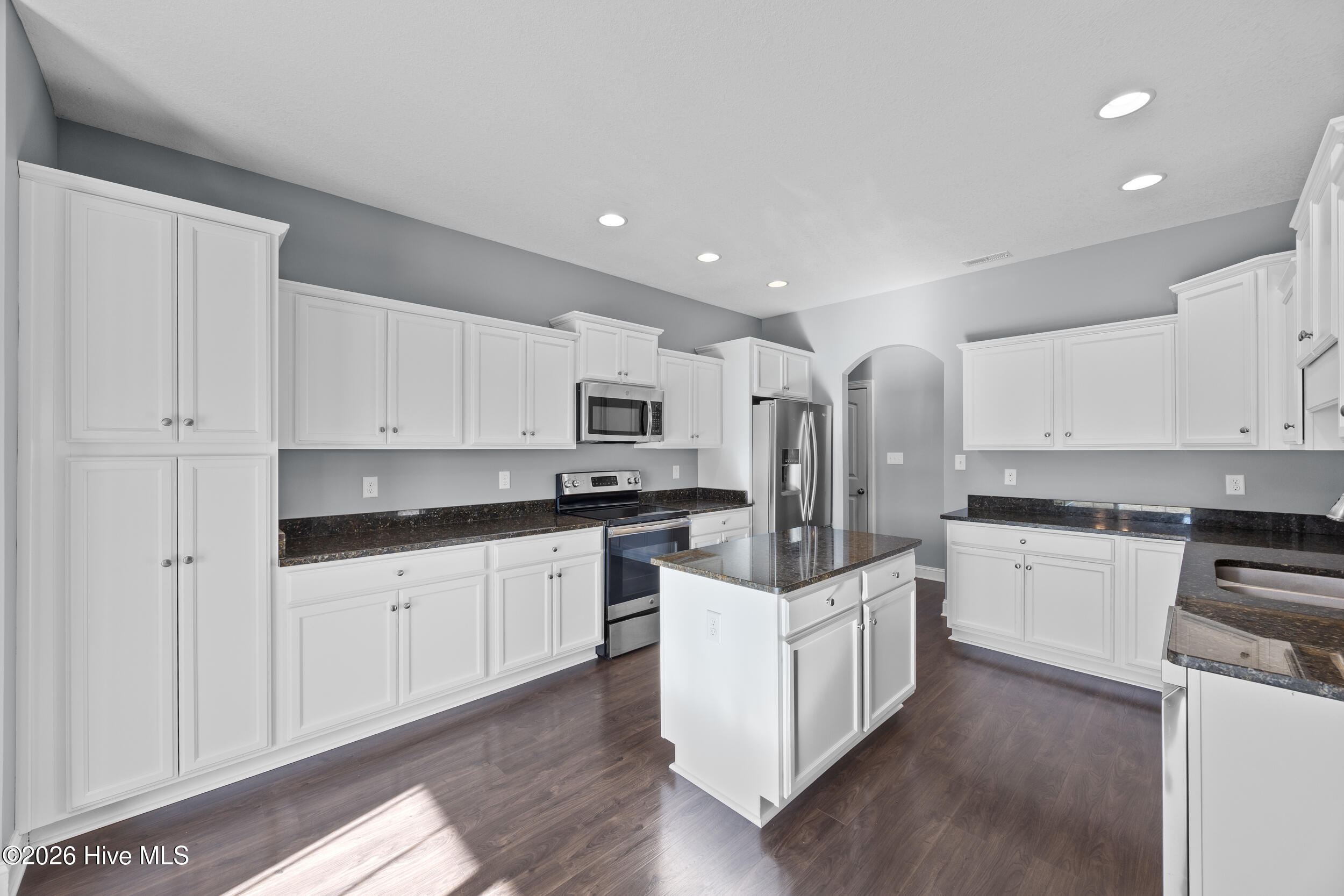 100550034 | Photo 18