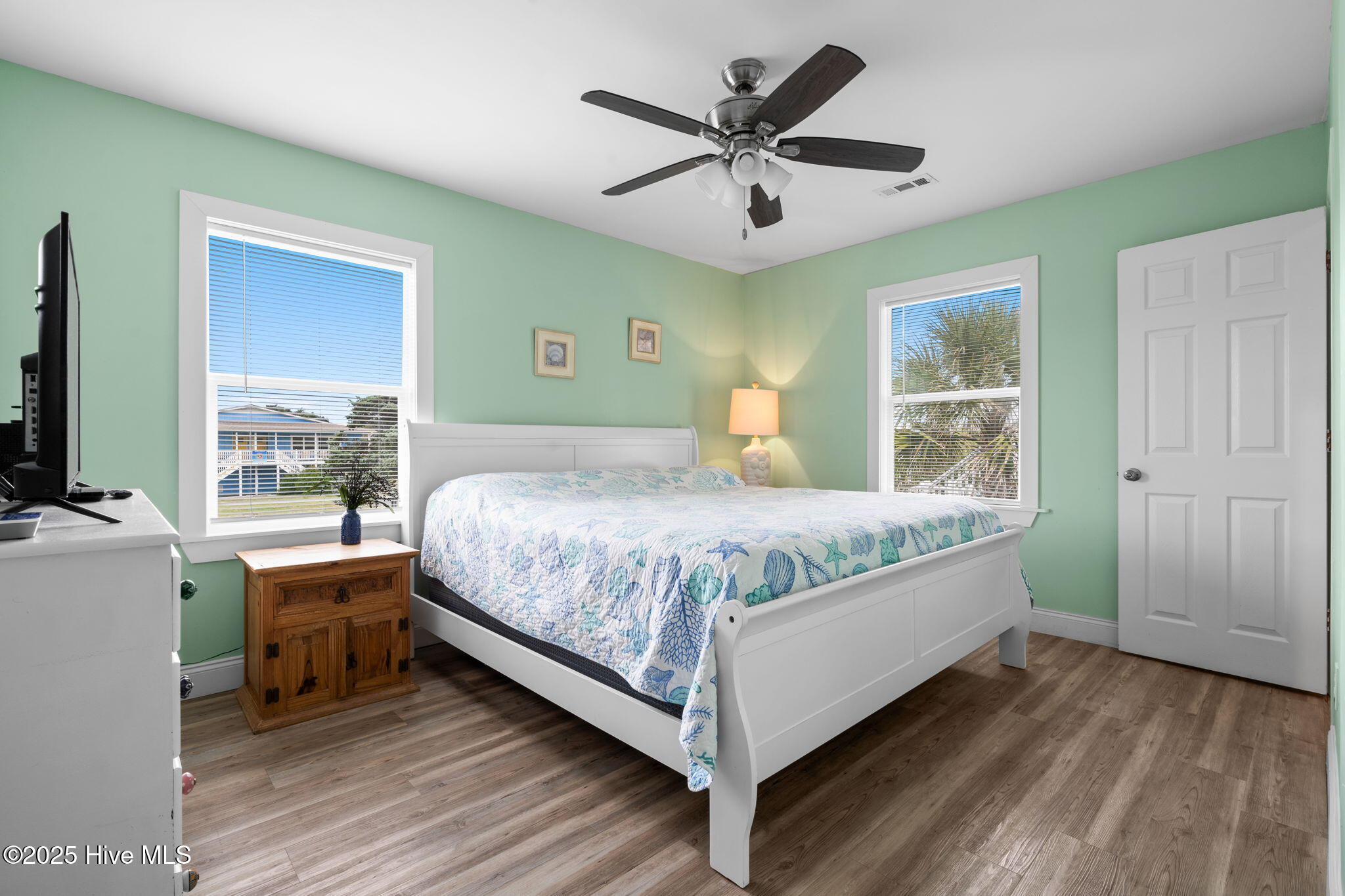 100555627 | Photo 20