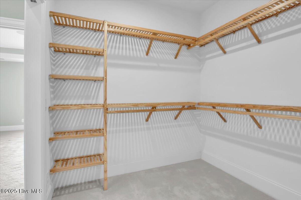 100540967 | Photo 45