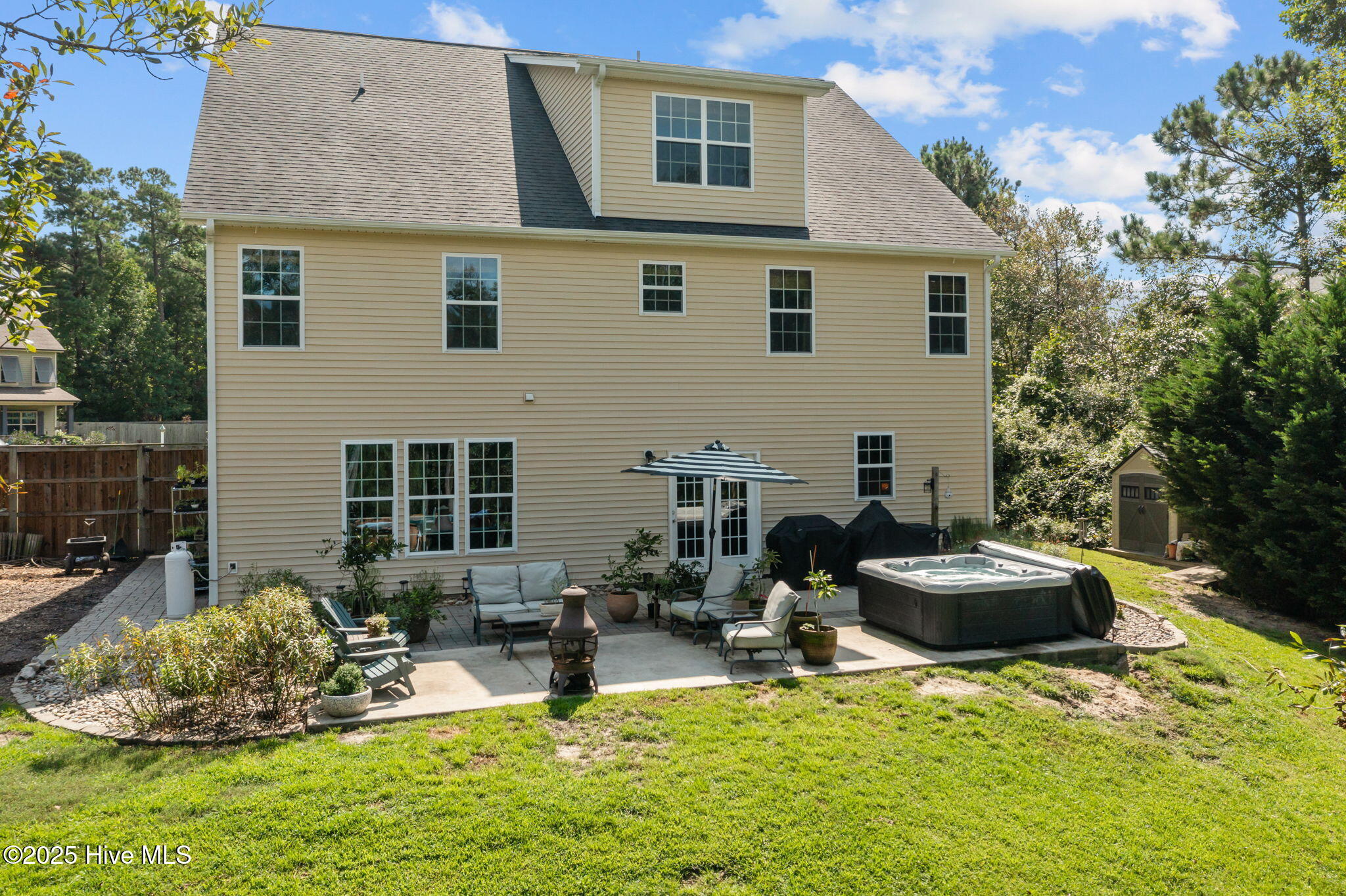 100525324 | Photo 28