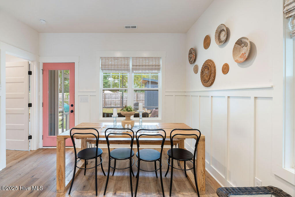 100537139 | Photo 12