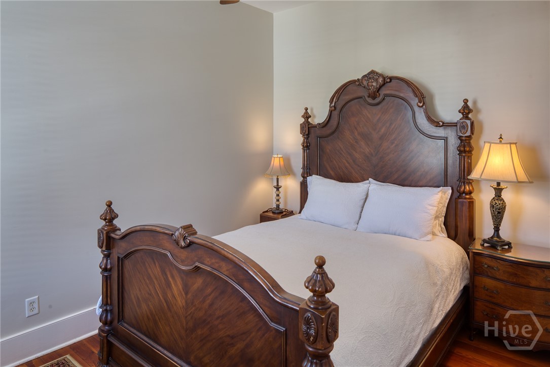 14 E Taylor Street, Savannah, GA, 31401