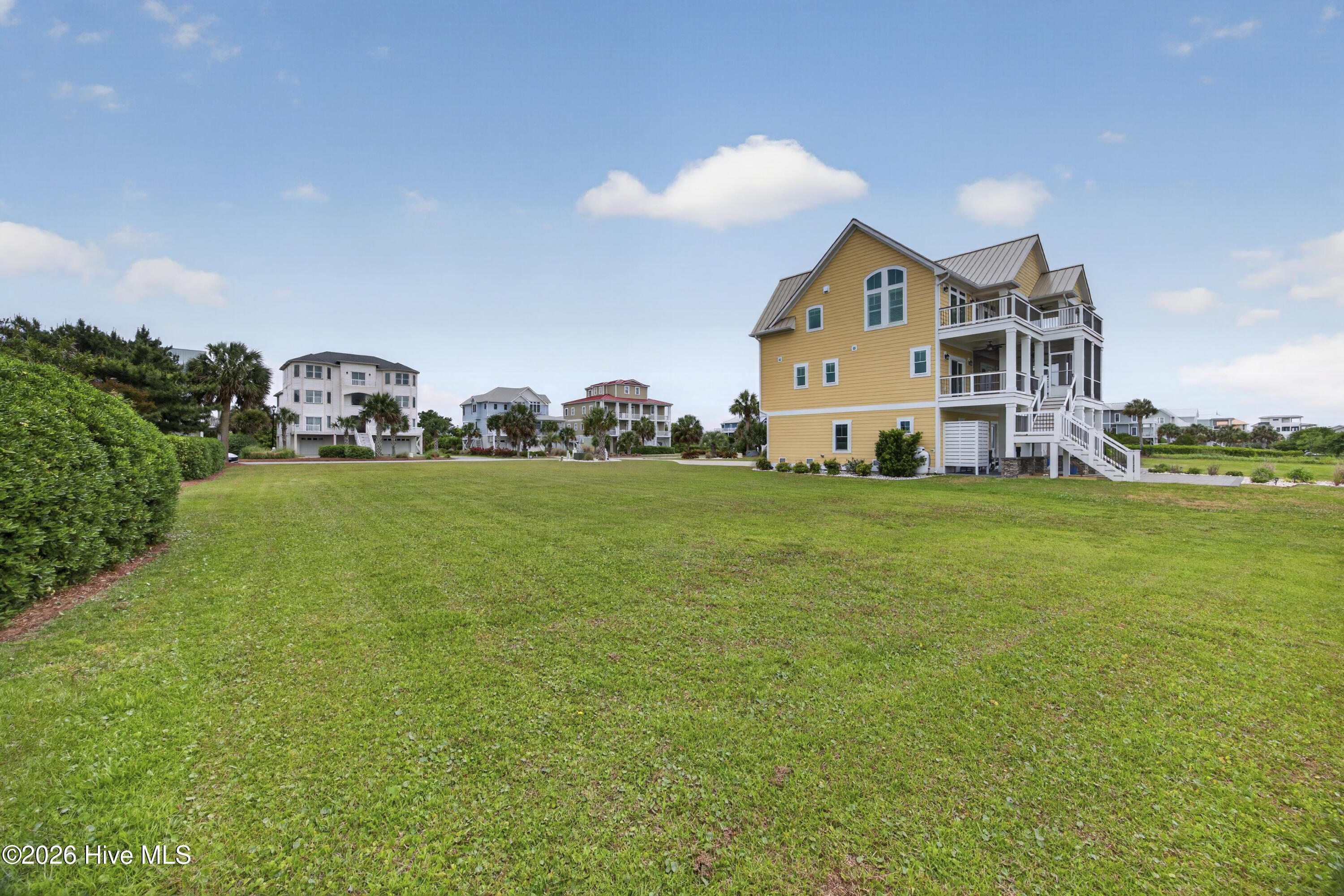 100570287 | Photo 12