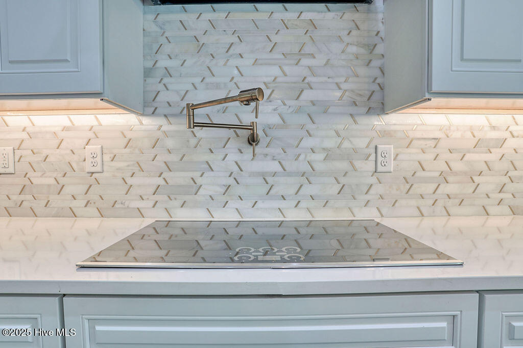 100499257 | Photo 30