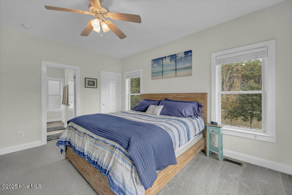 100542782 | Photo 27