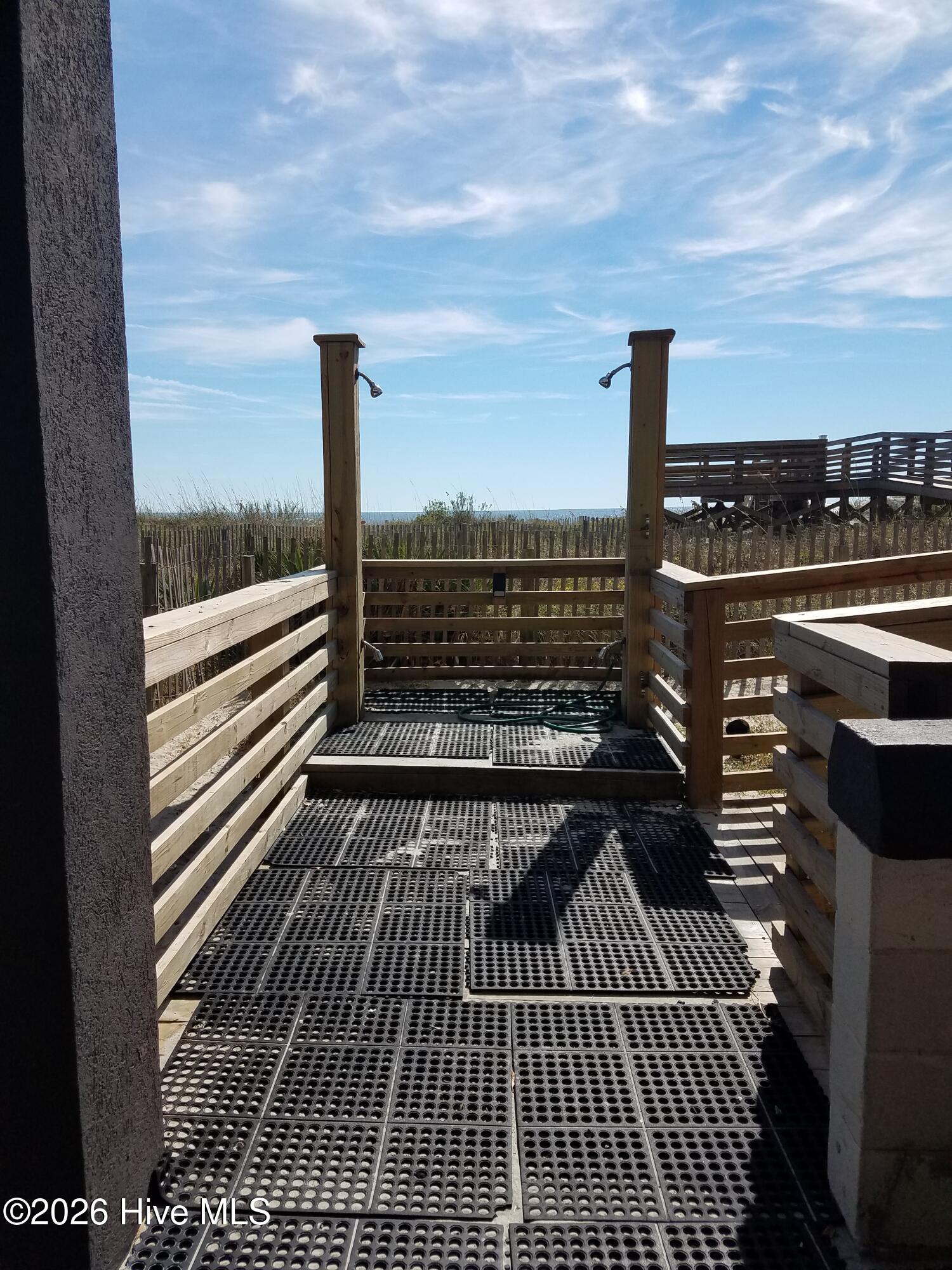 100555622 | Photo 43