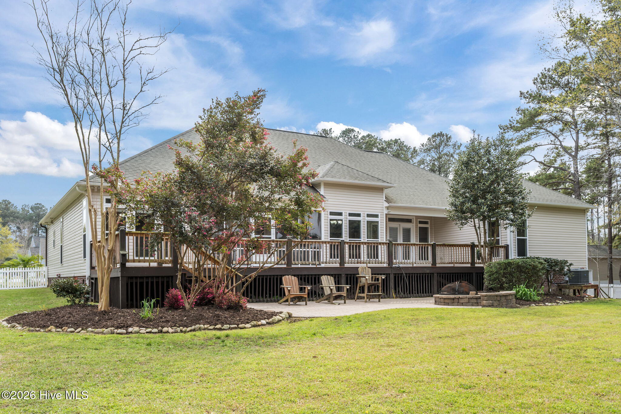 100562533 | Photo 50