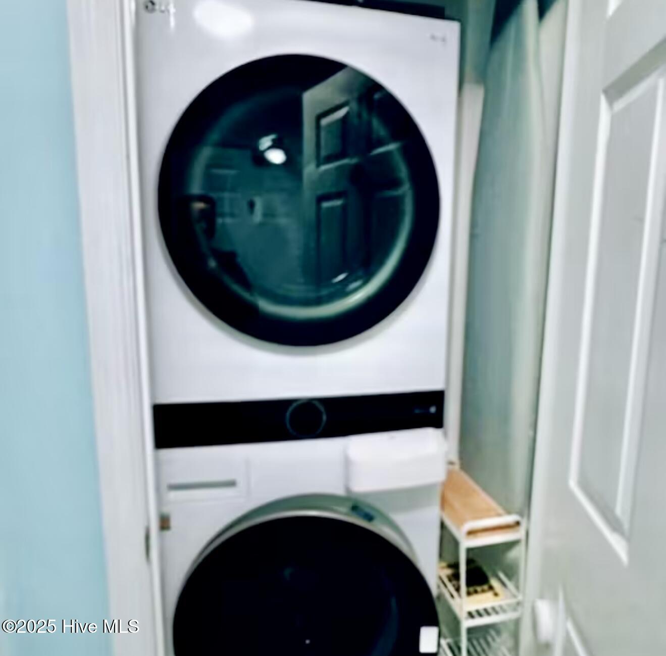 100539487 | Photo 23