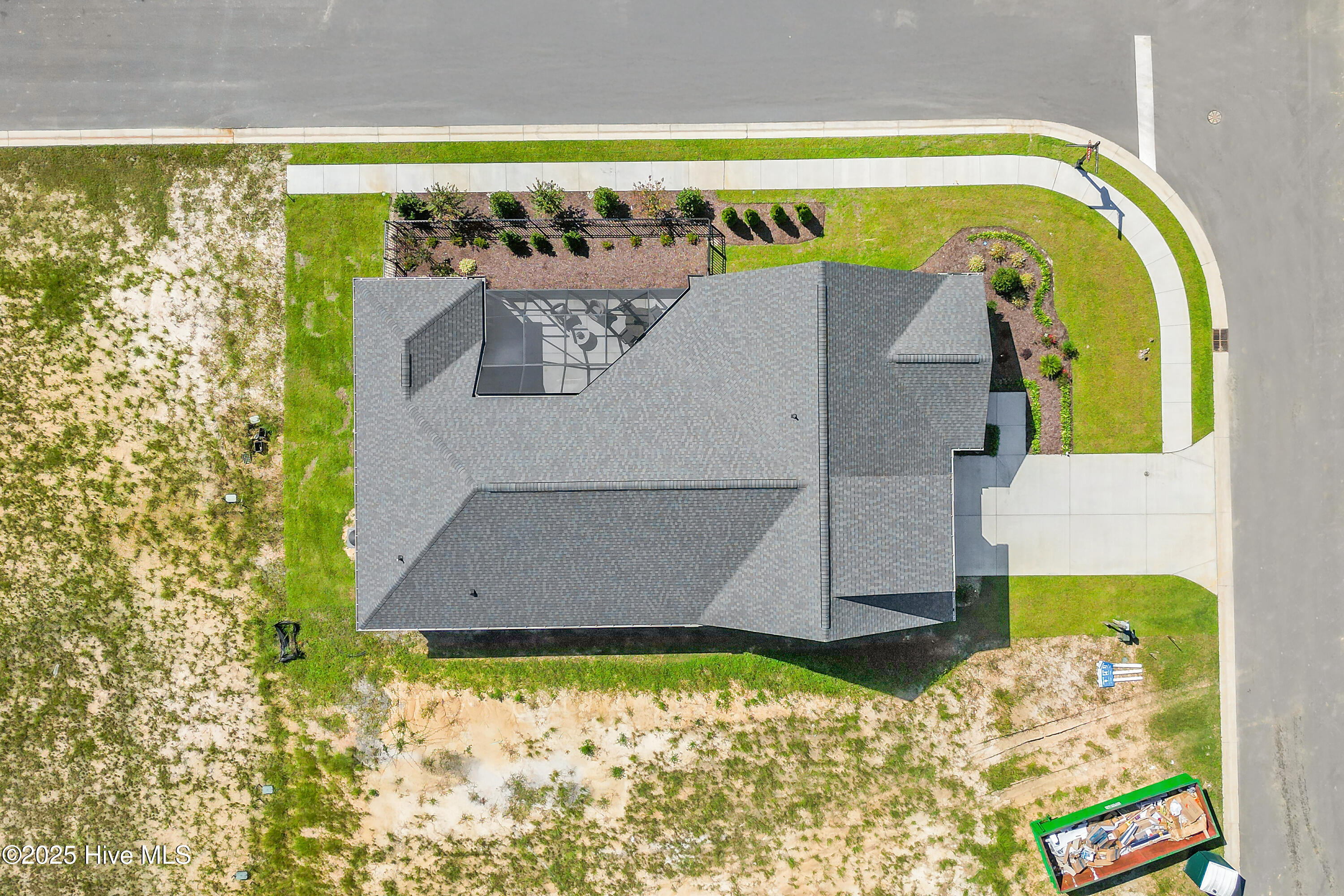 100496810 | Photo 52