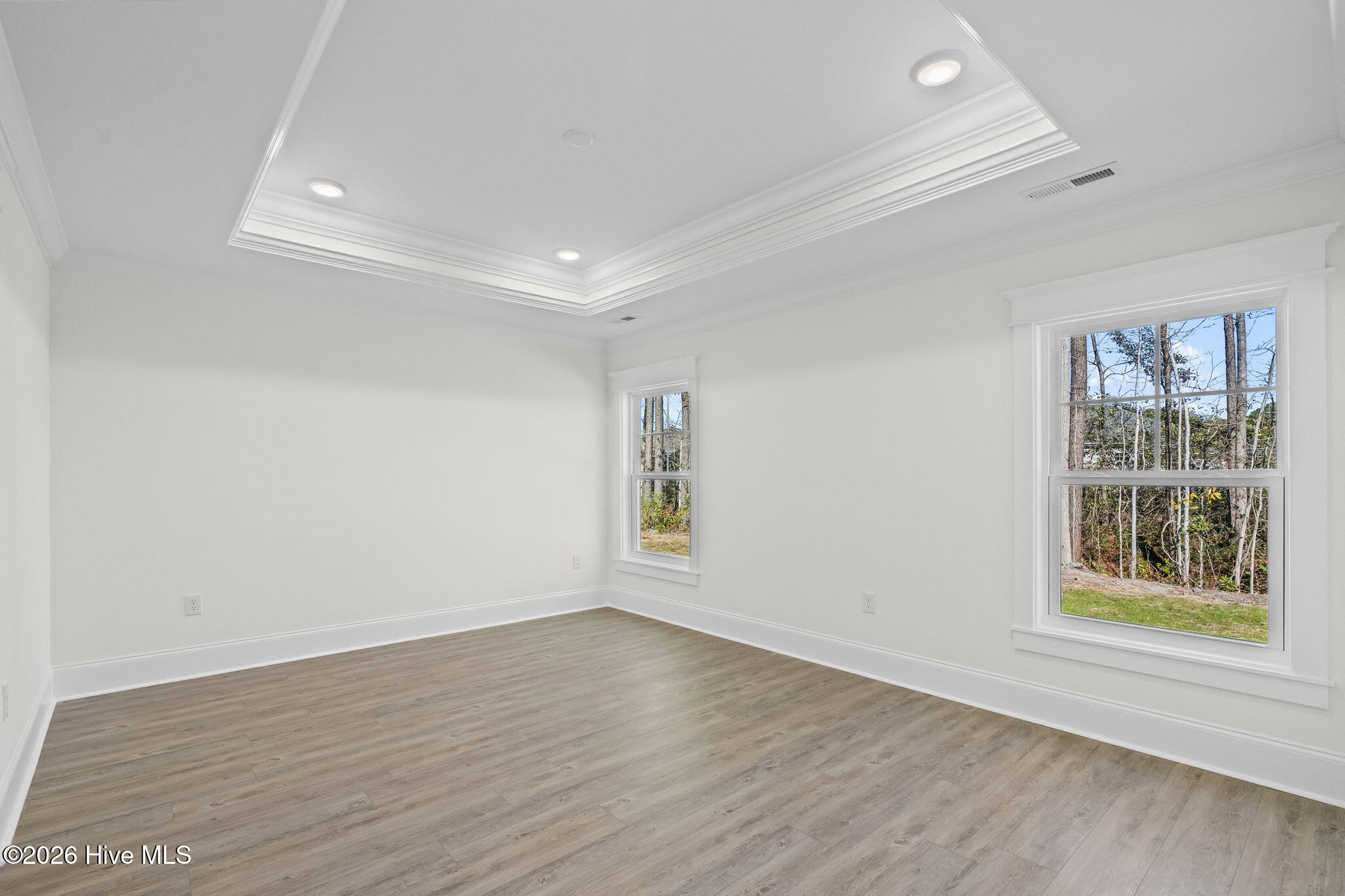 100552175 | Photo 28