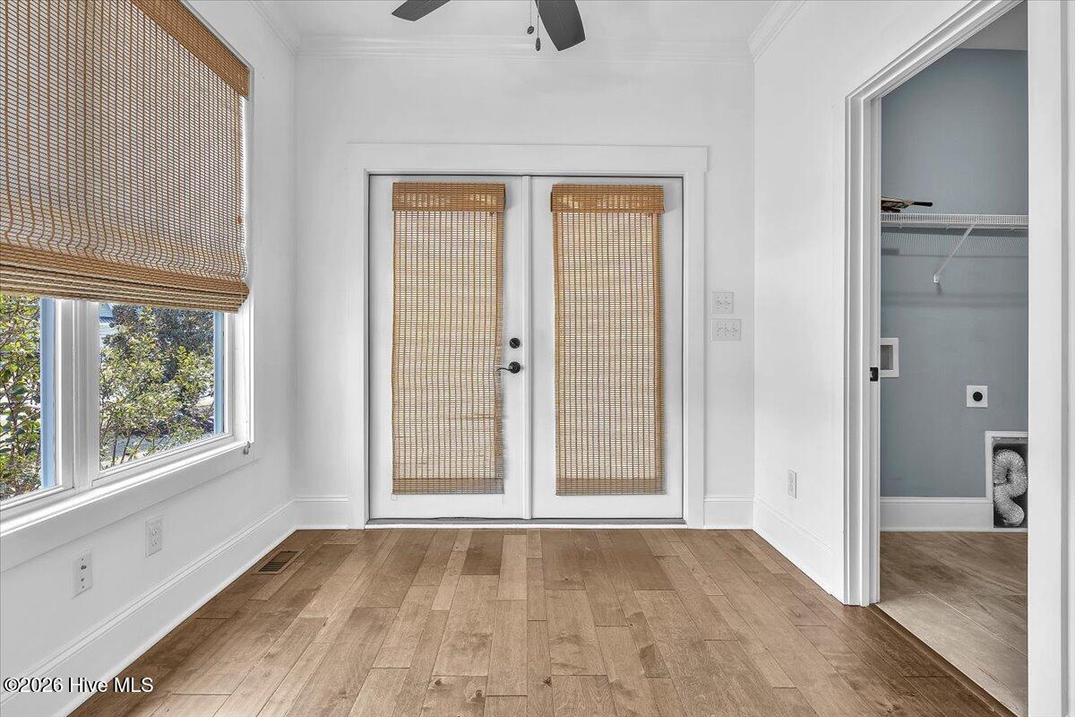 100558839 | Photo 34