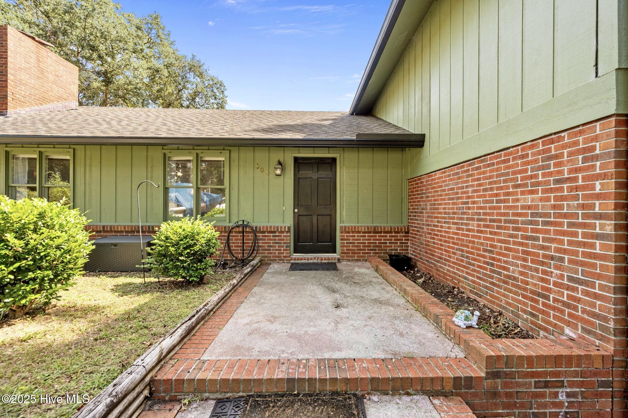 100532839 | Photo 12