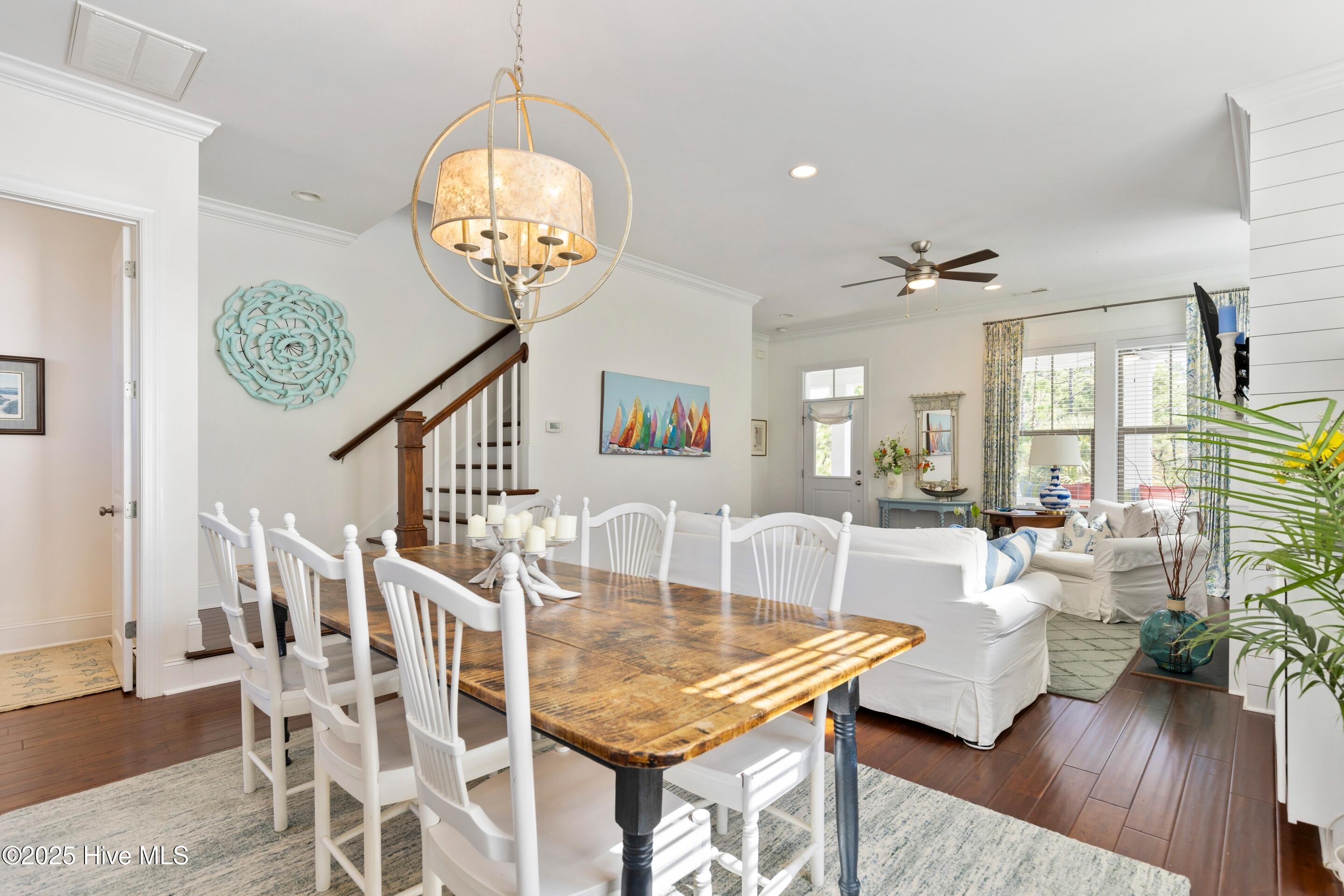 100536198 | Photo 31