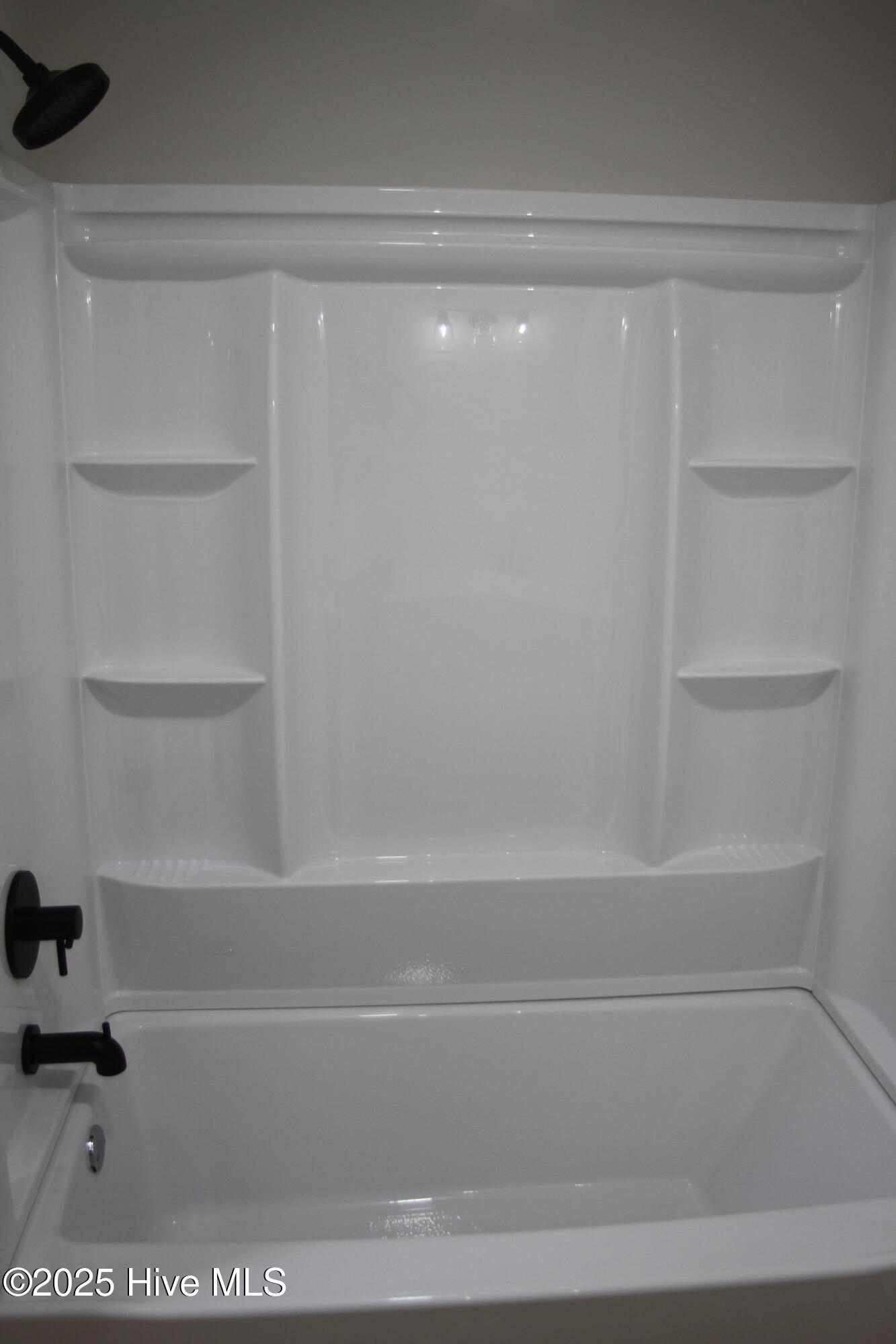 100526271 | Photo 19