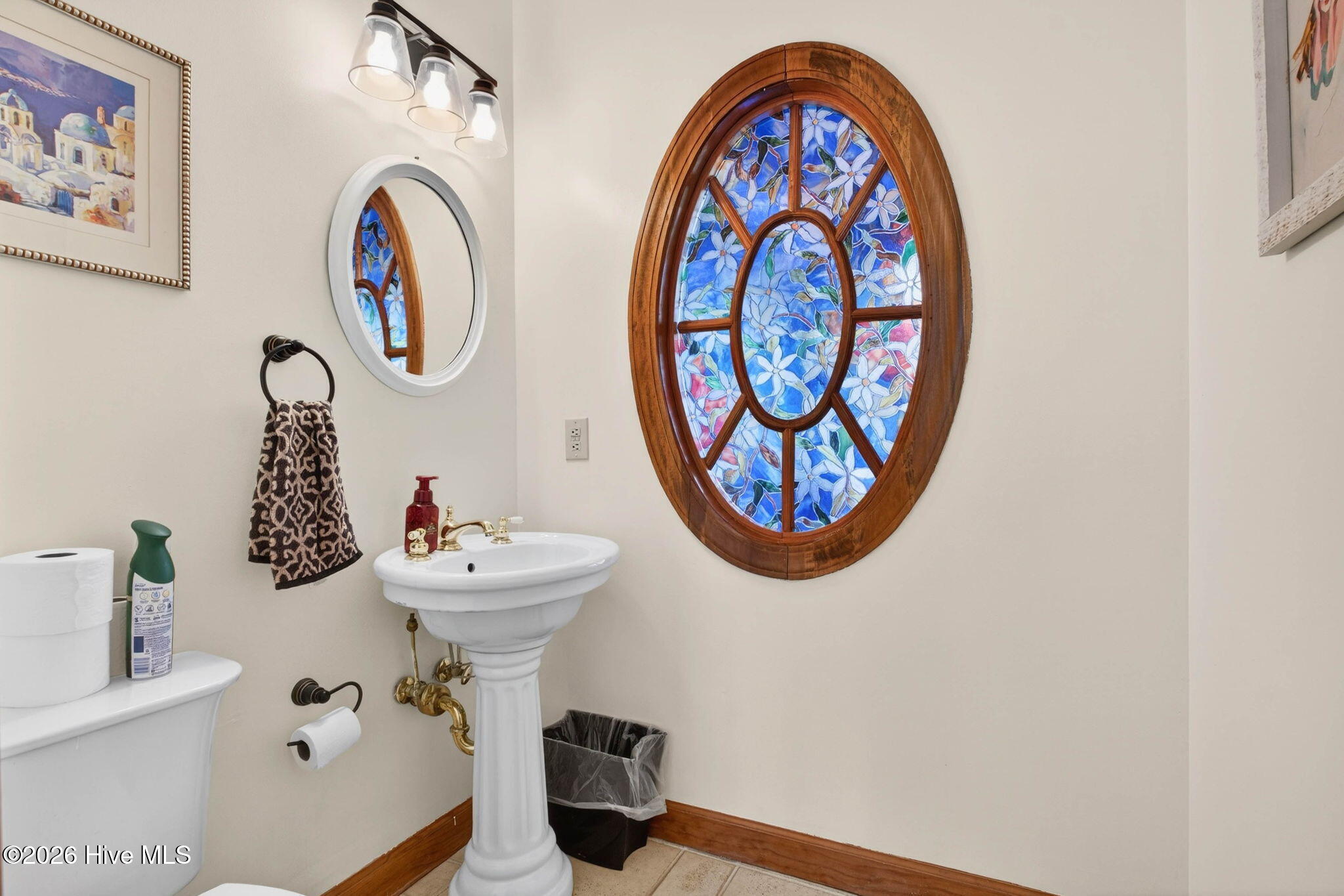 100564885 | Photo 43