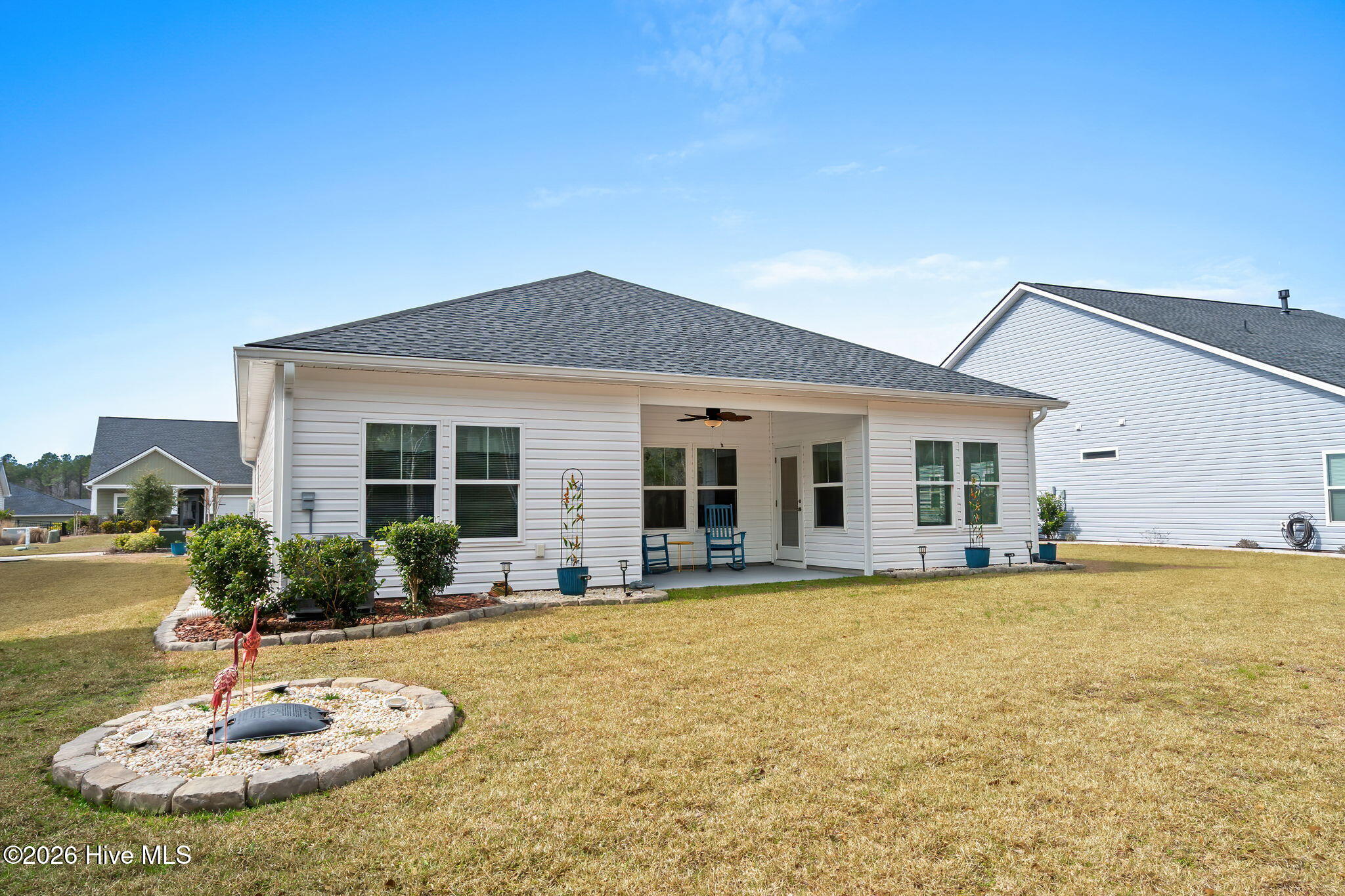 100557822 | Photo 33