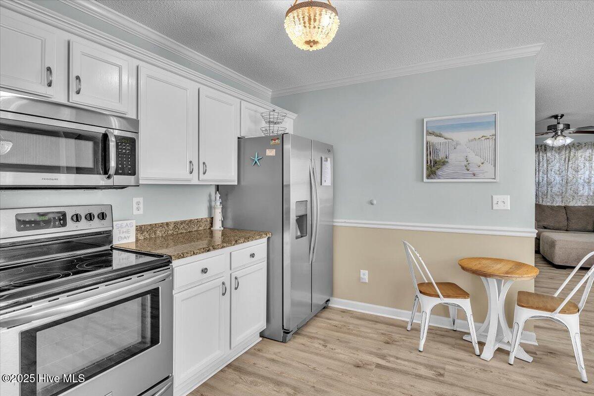 100541304 | Photo 16