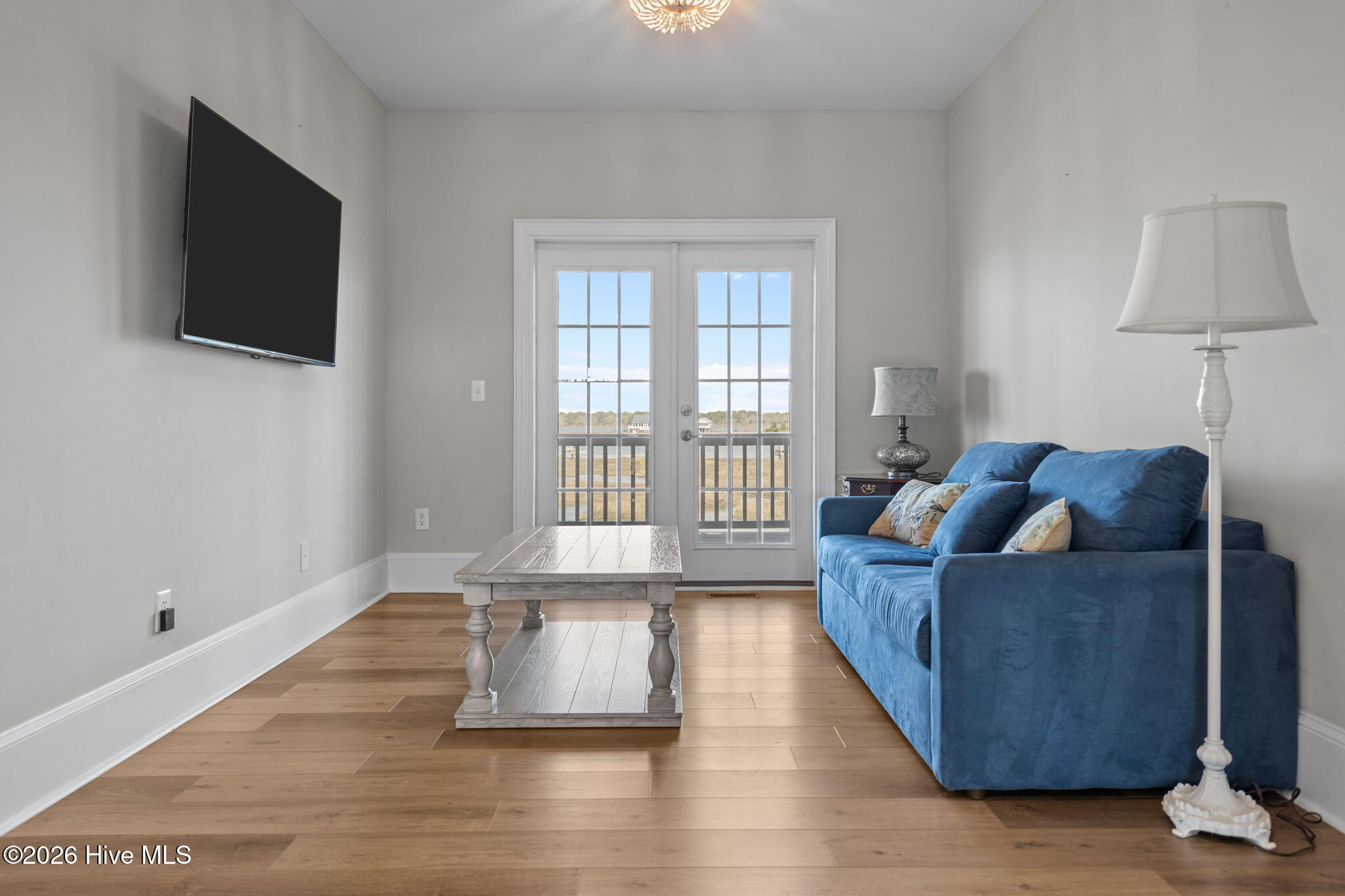 100564459 | Photo 12