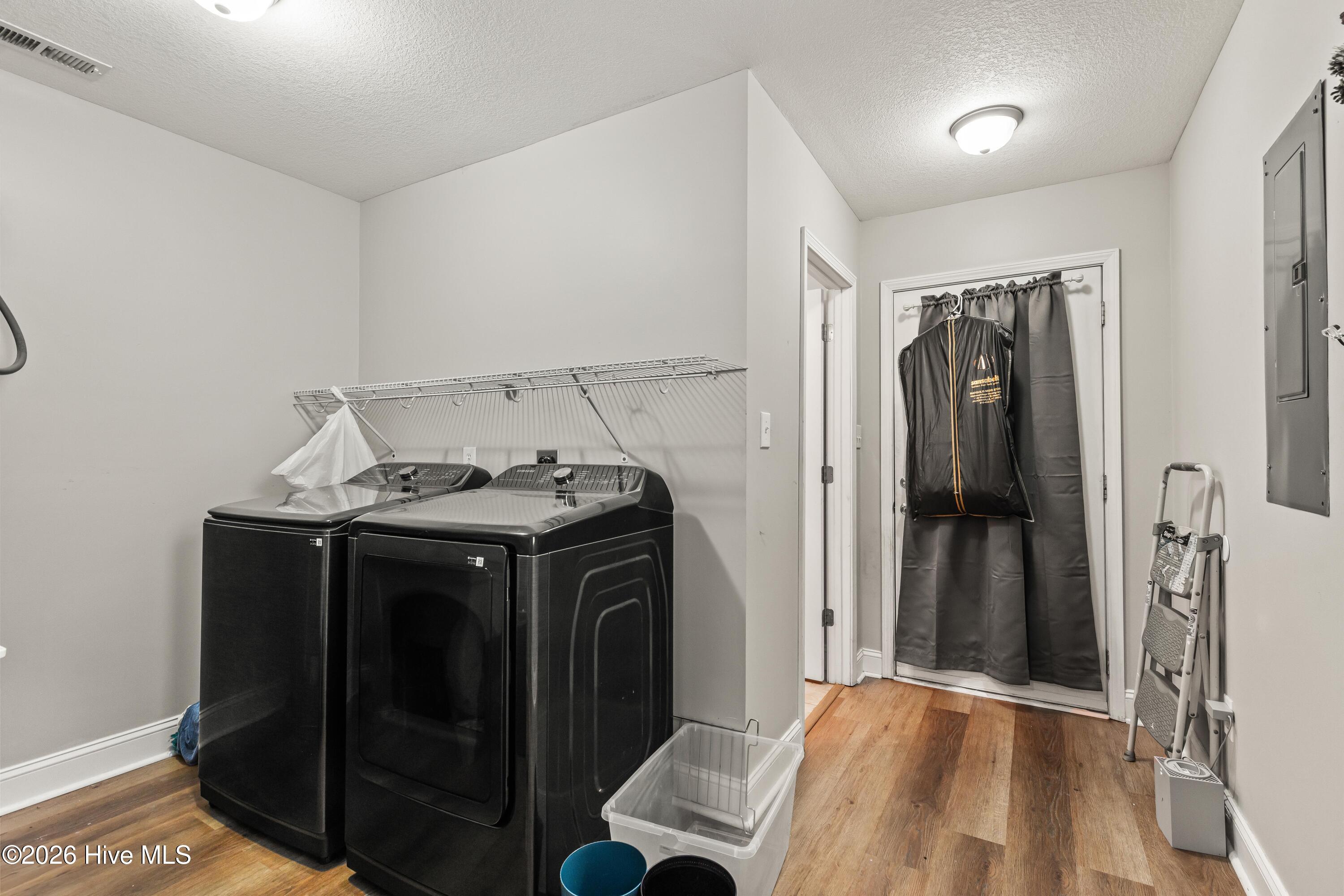 100559175 | Photo 20