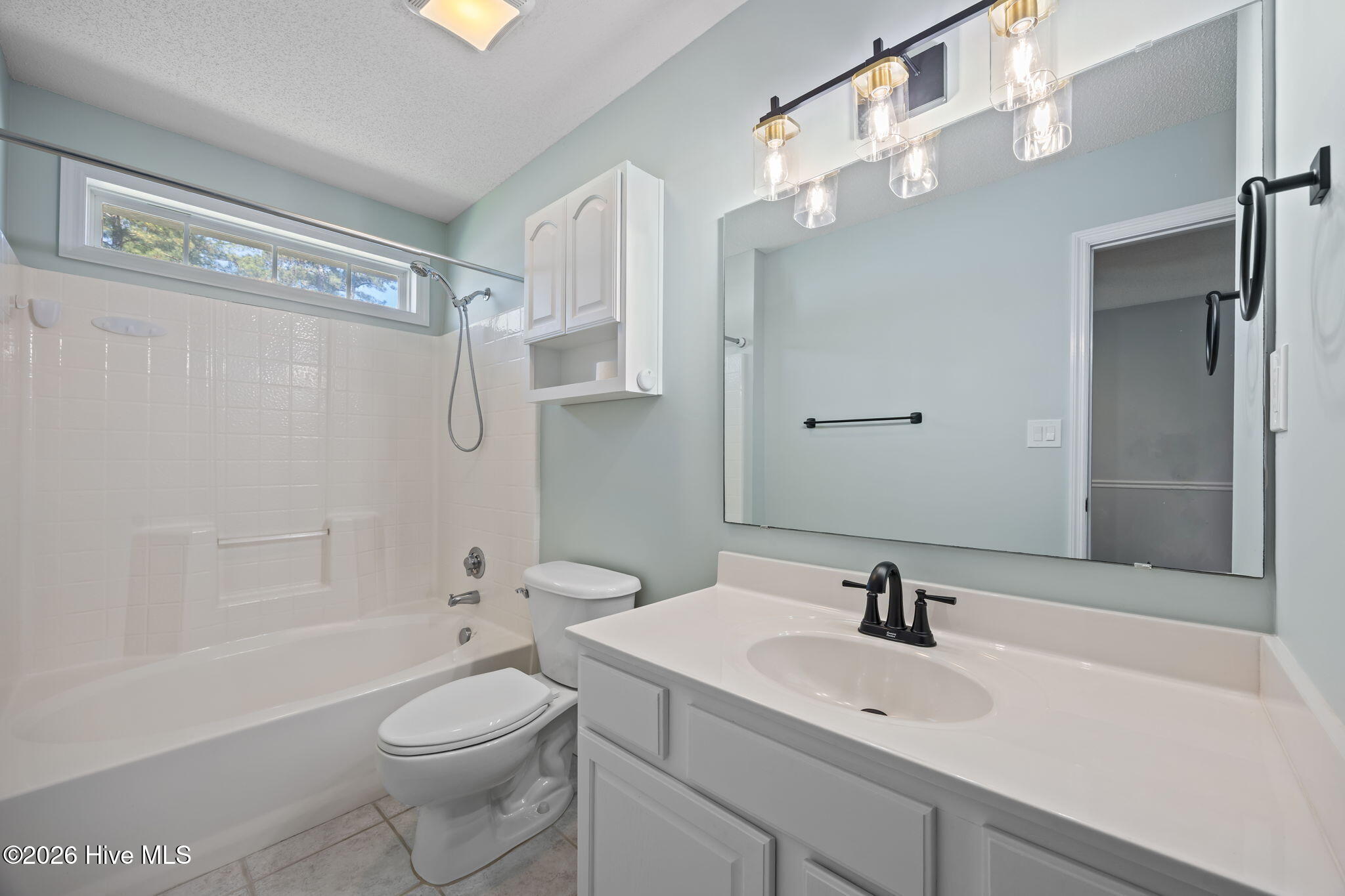 100561724 | Photo 34