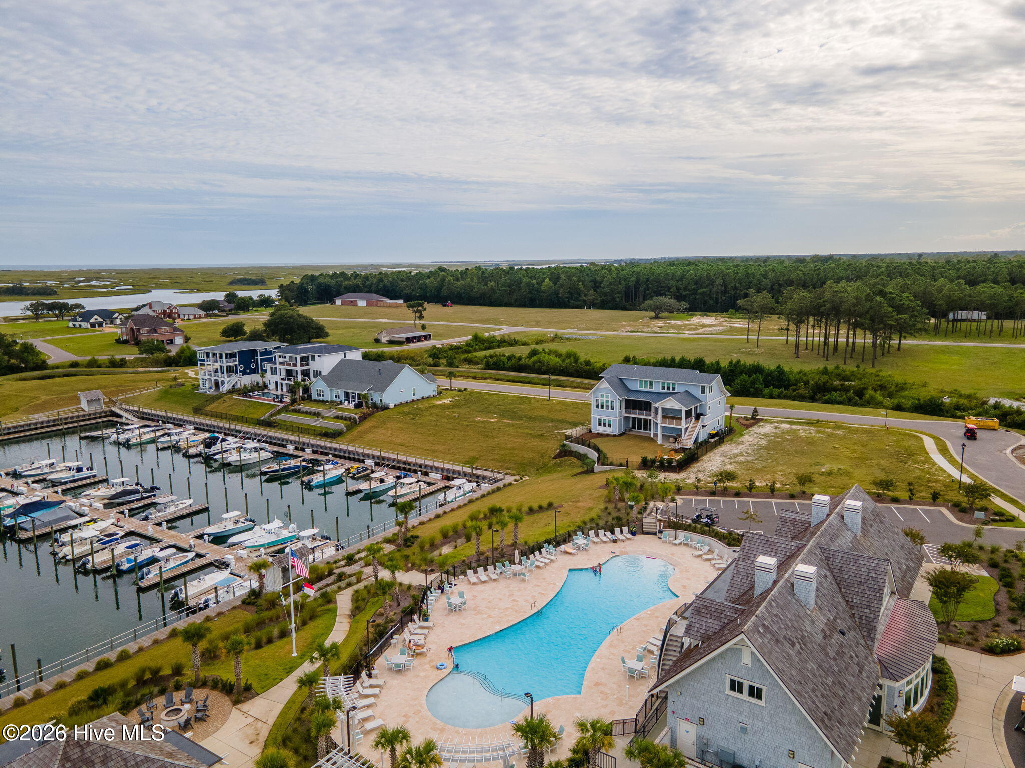 100558696 | Photo 14