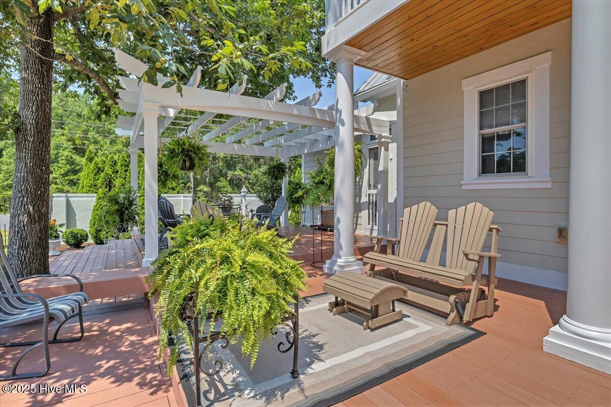 100516766 | Photo 45