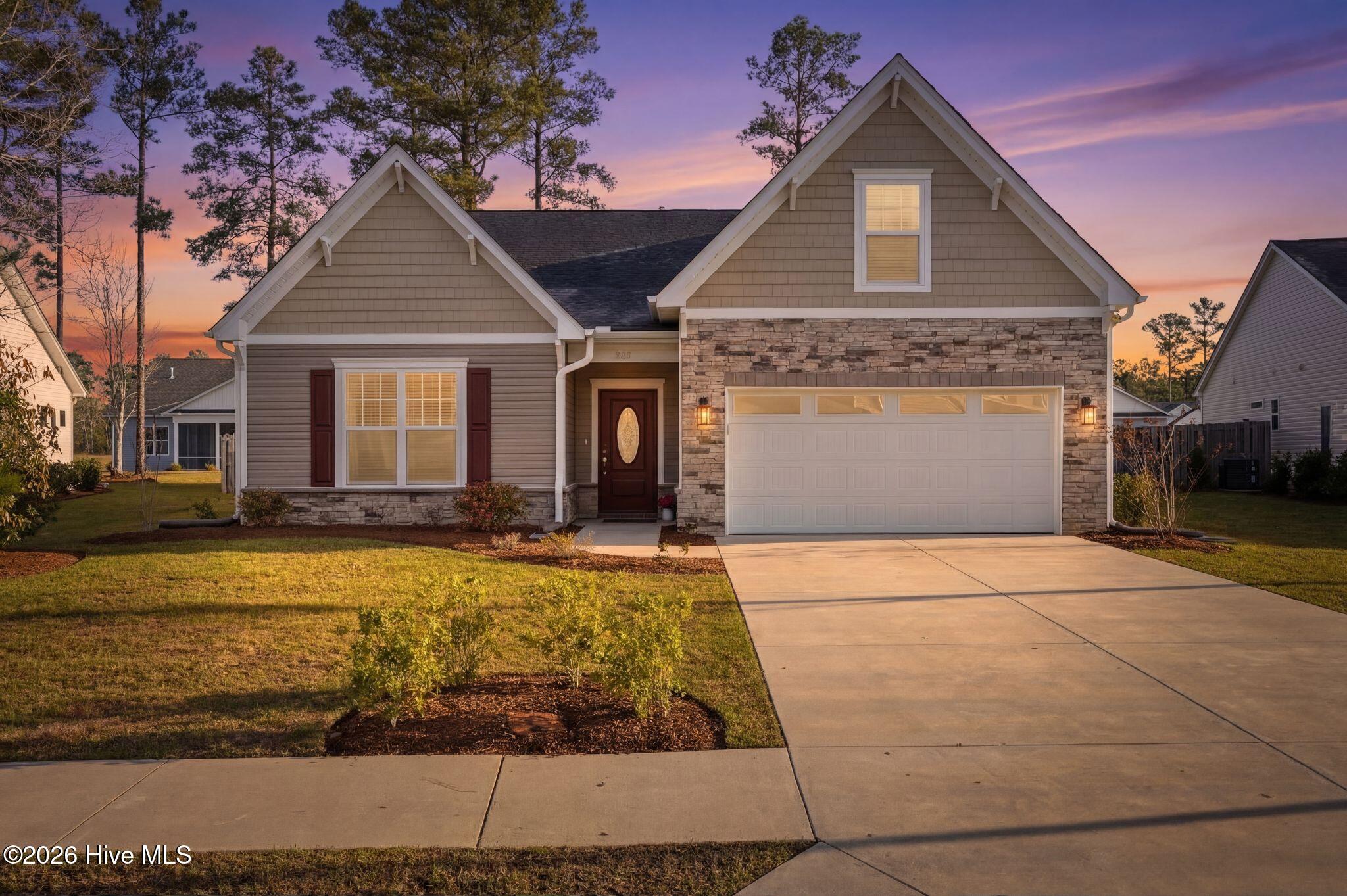 100563254 | Photo 31