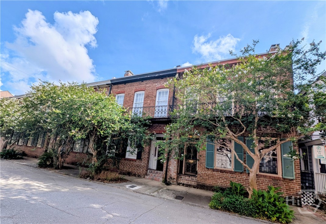 Exterior front row