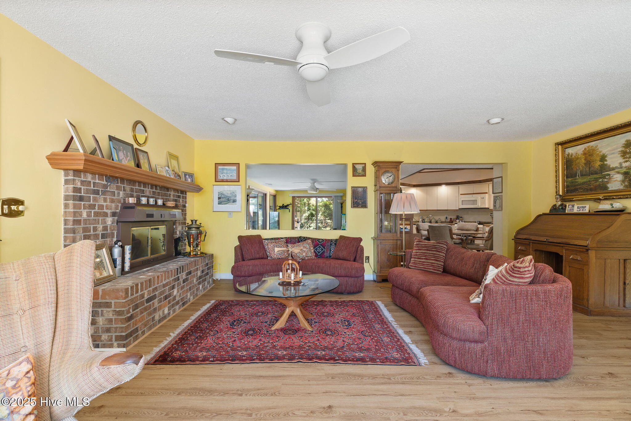 100531930 | Photo 16