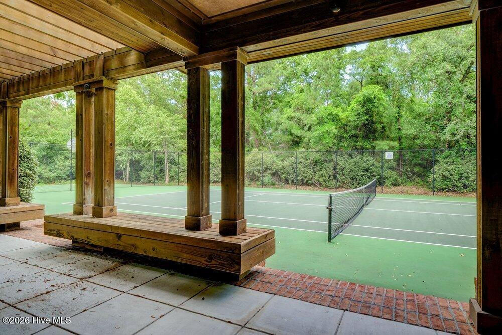 100563966 | Photo 81