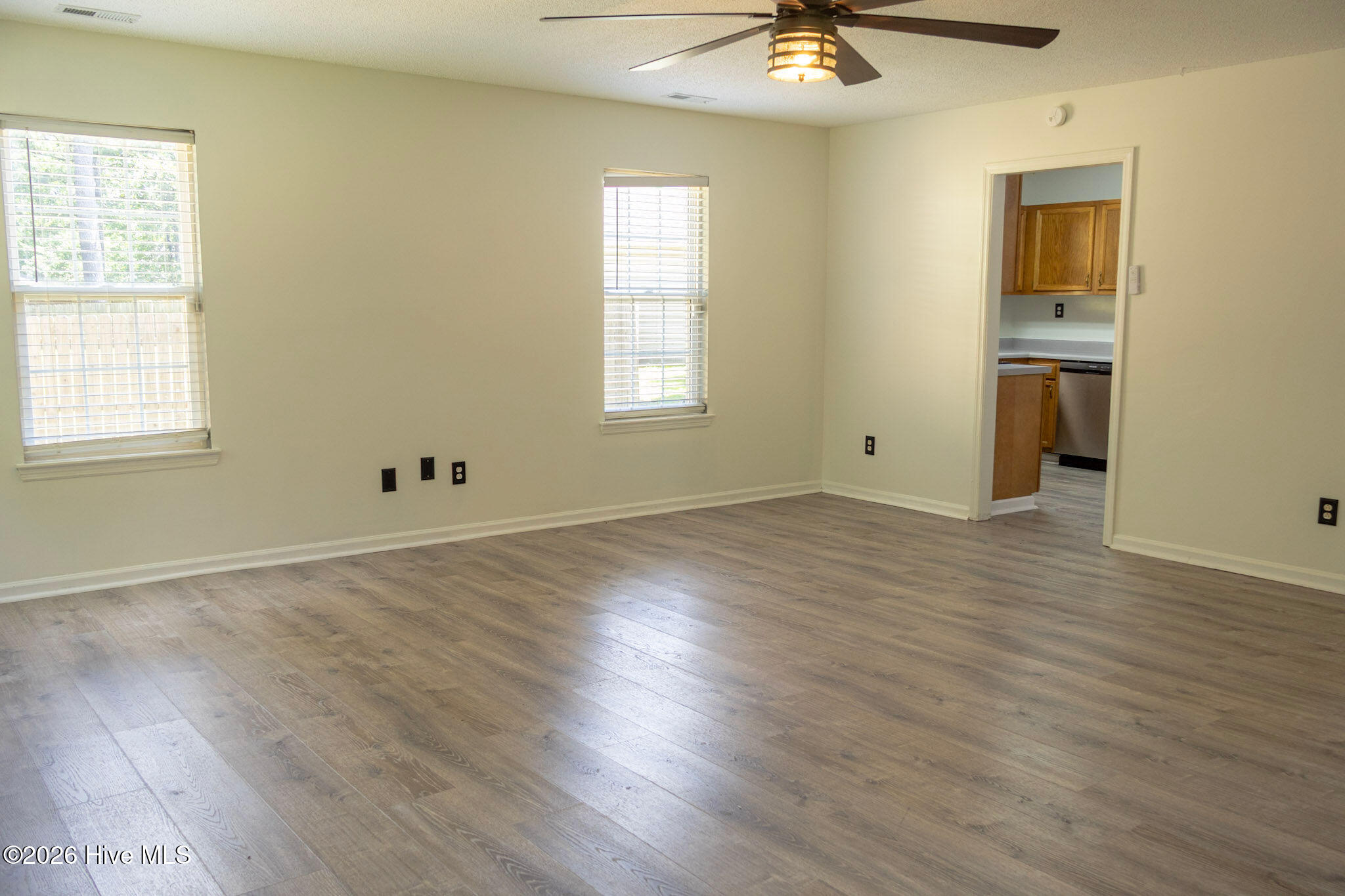 206 Blueberry Court,Hubert