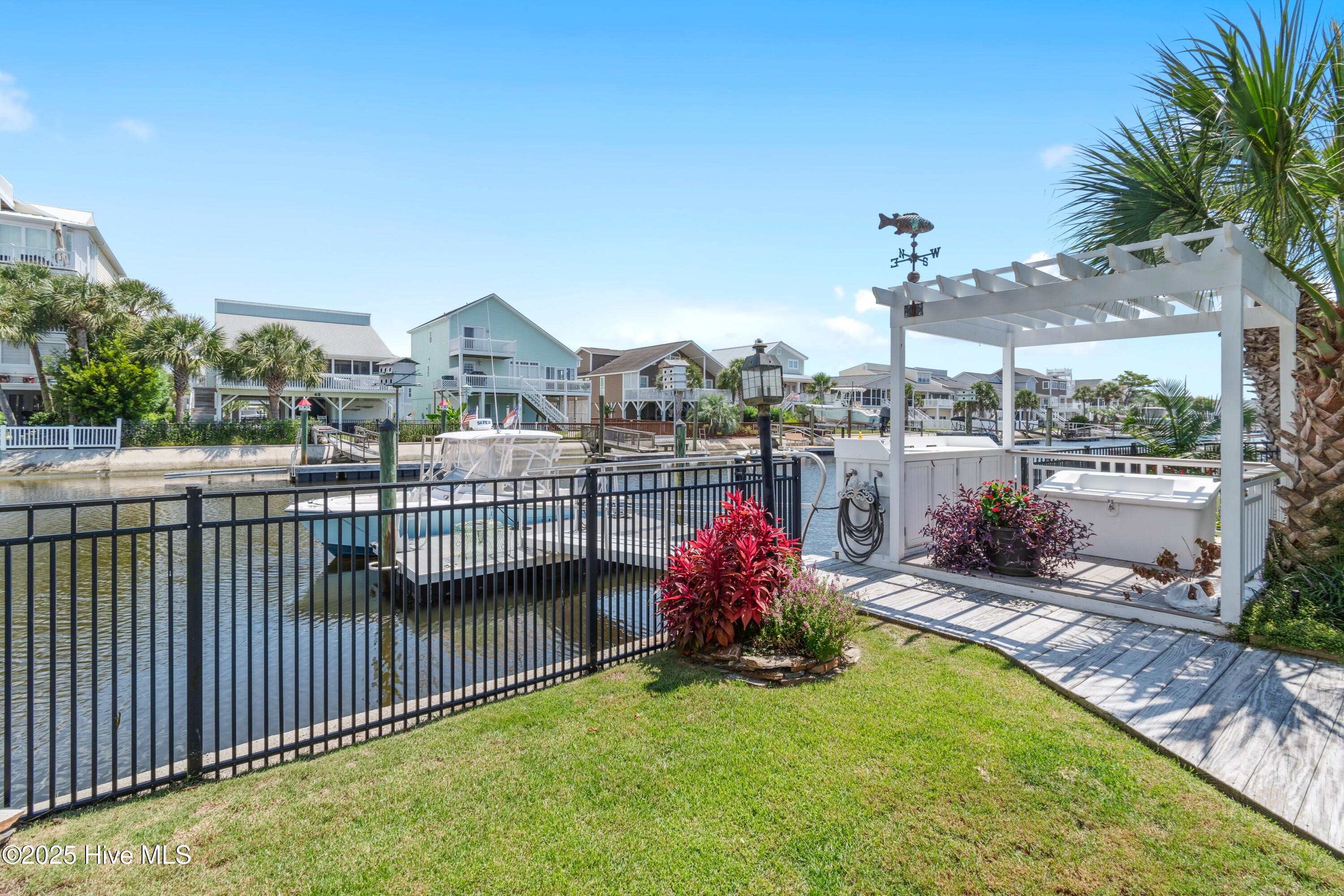 100527373 | Photo 49