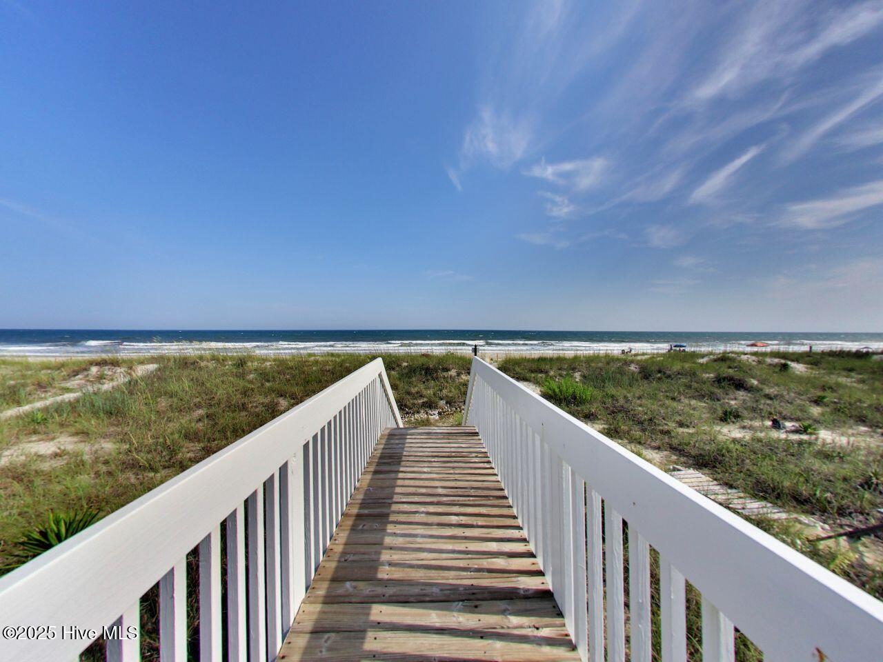 100541969 | Photo 91