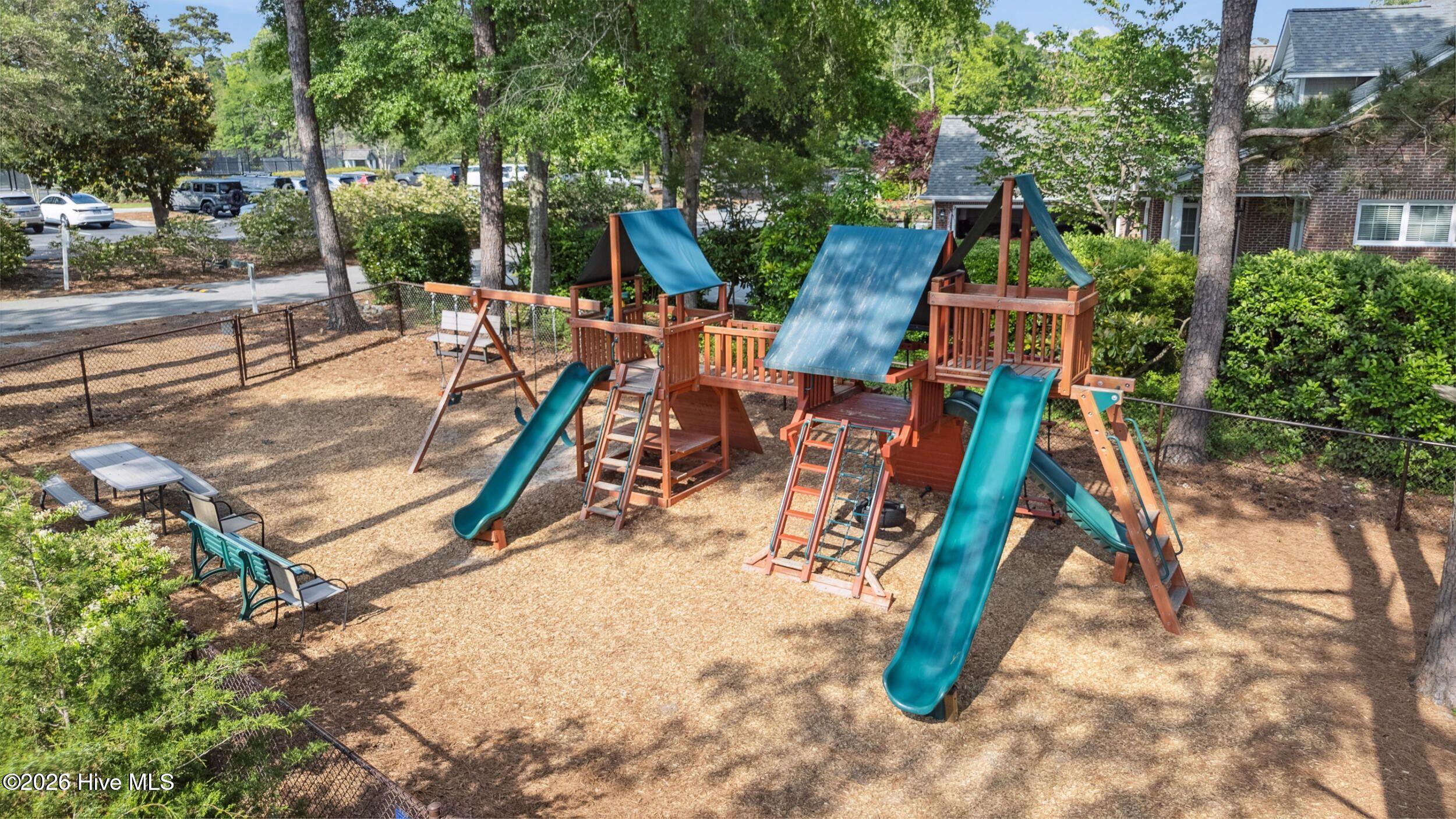 100554606 | Photo 53