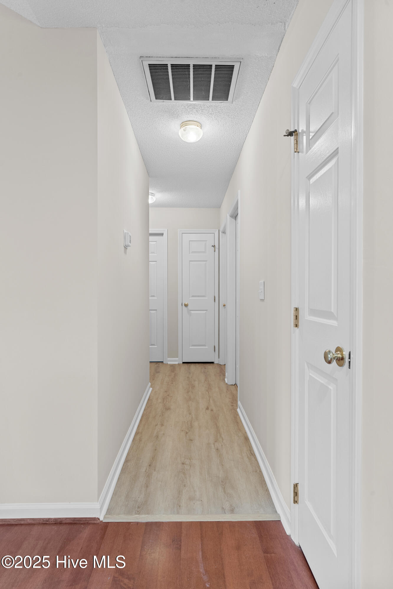 100545454 | Photo 27