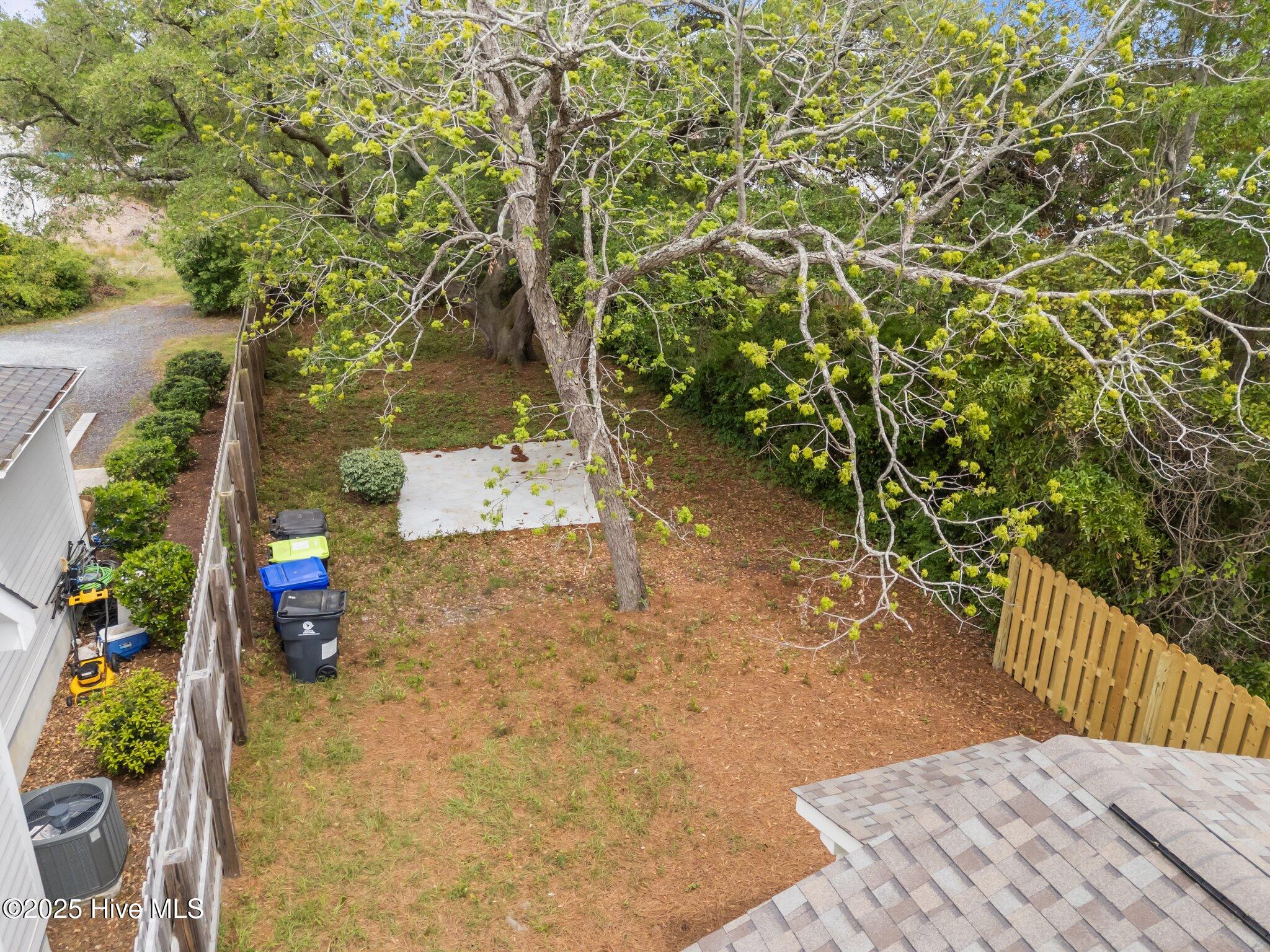 100503074 | Photo 16