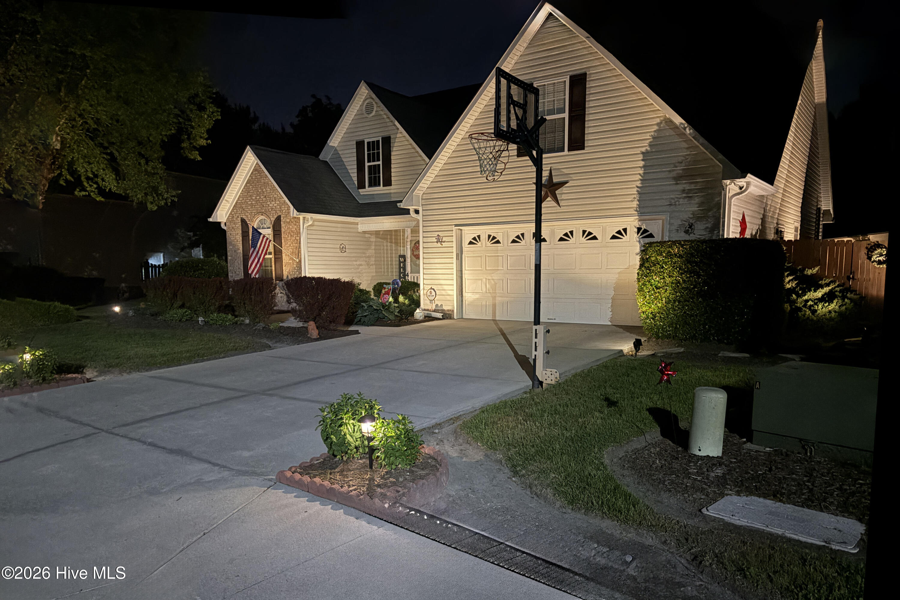 100569230 | Photo 34