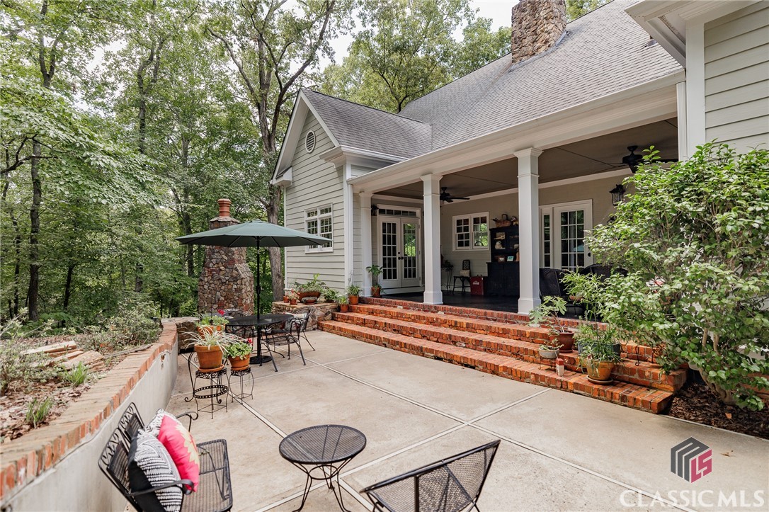 210 Riverview Road