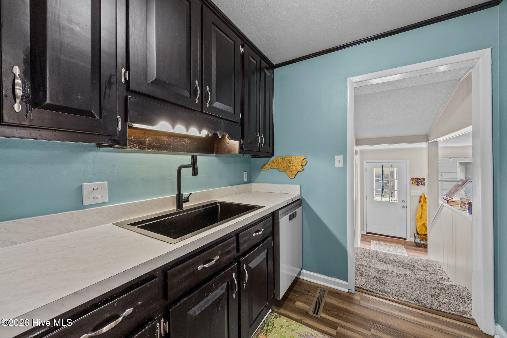 100555737 | Photo 14