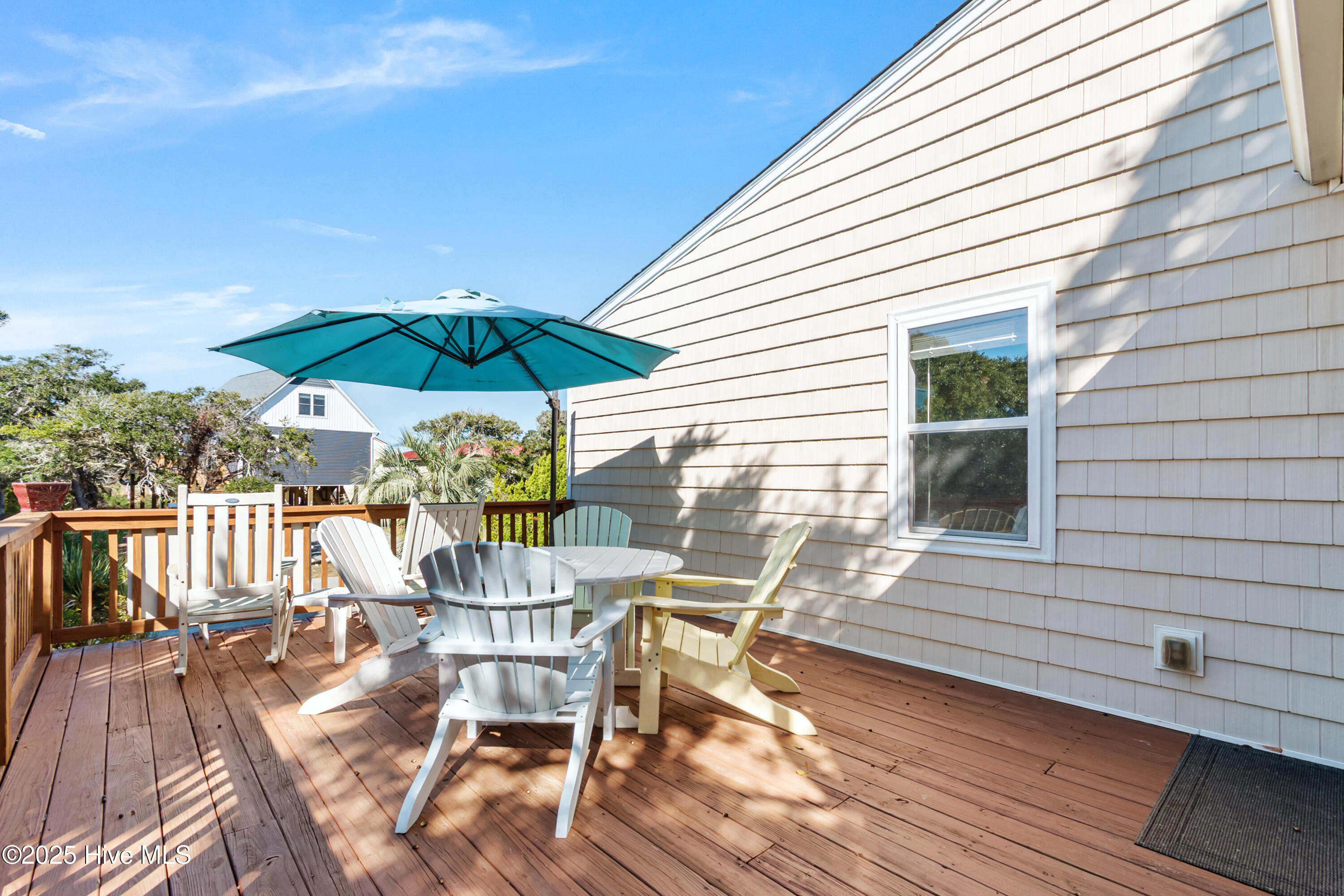 100539702 | Photo 26